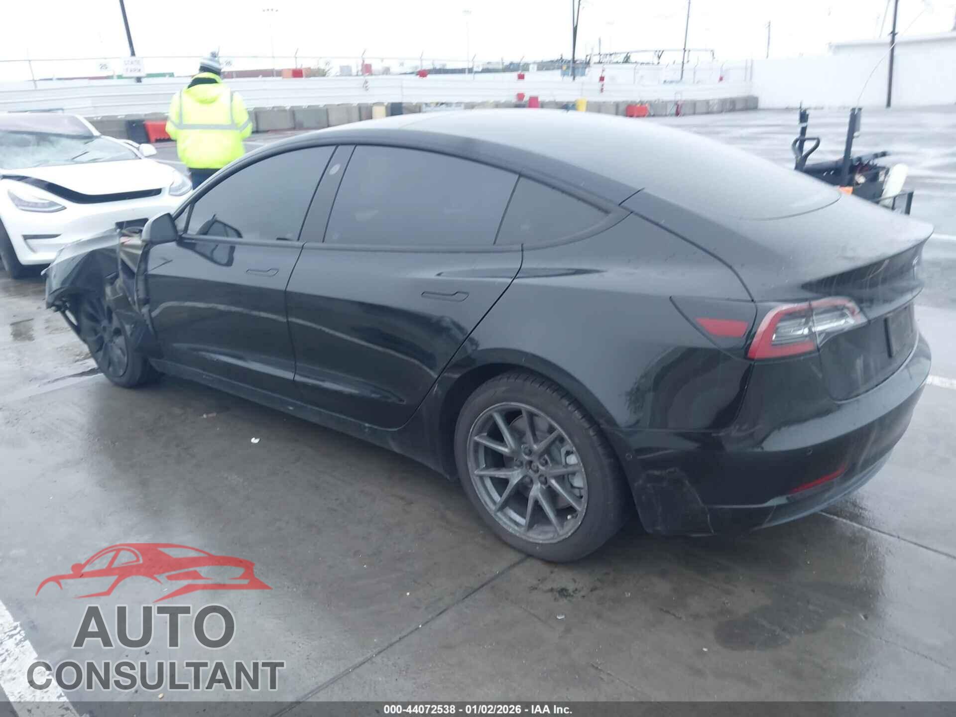 TESLA MODEL 3 2021 - 5YJ3E1EAXMF000617