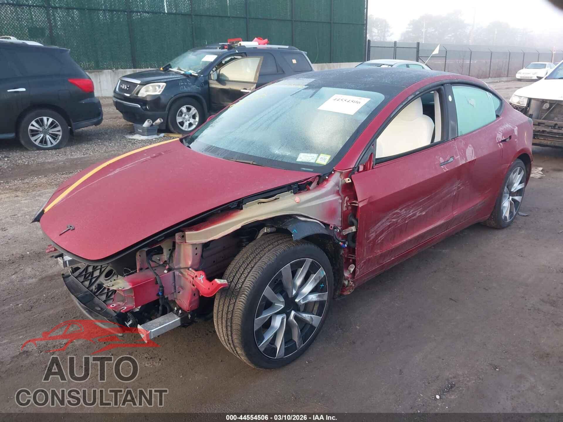 TESLA MODEL 3 2024 - 5YJ3E1EB4RF796457