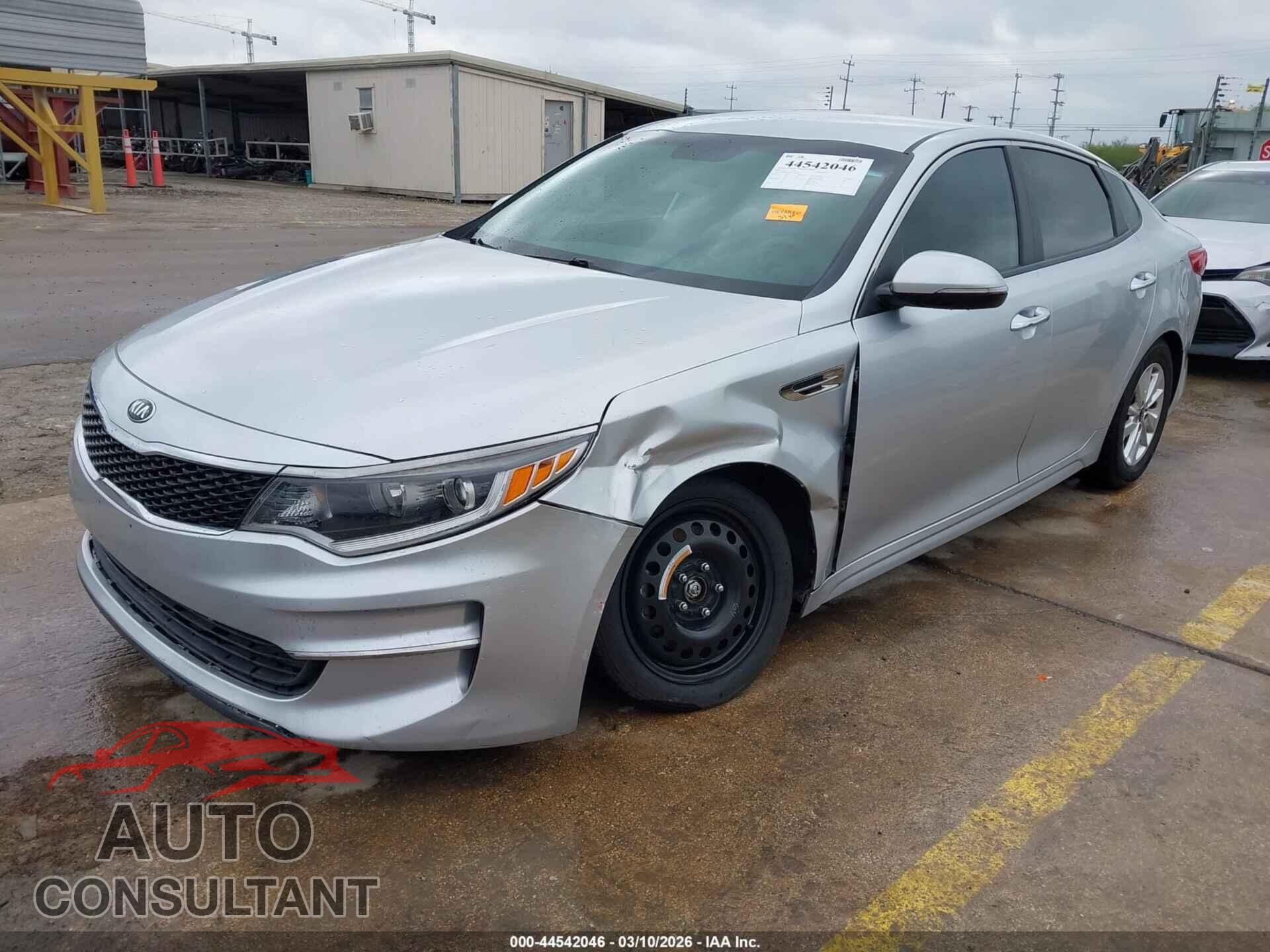 KIA OPTIMA 2018 - 5XXGT4L3XJG184530