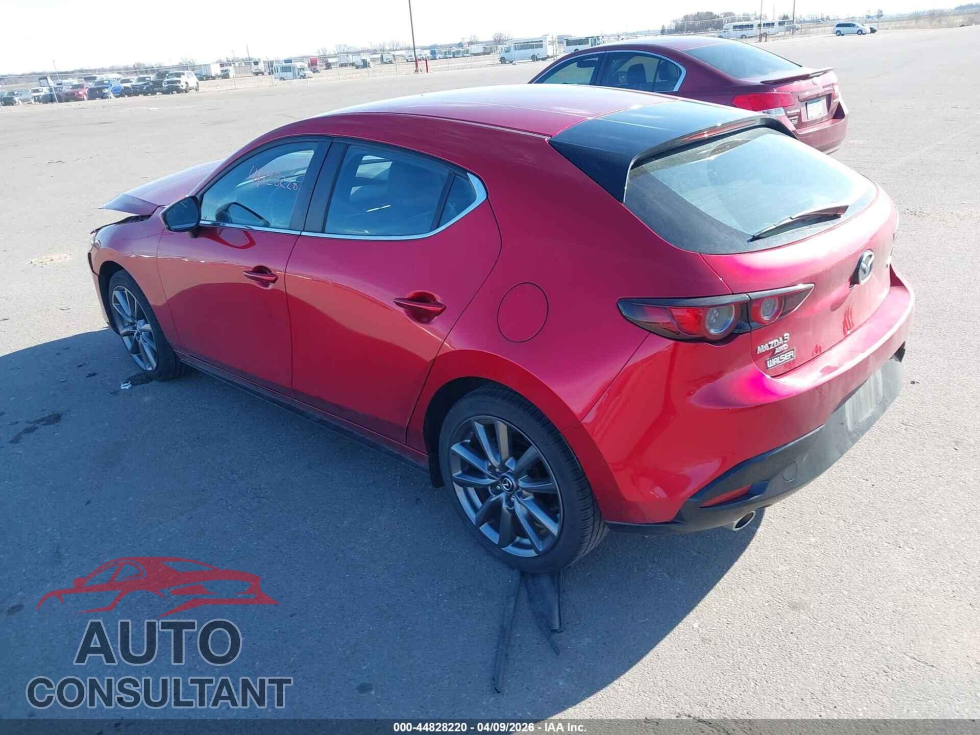 MAZDA MAZDA3 2021 - JM1BPBKL0M1319275