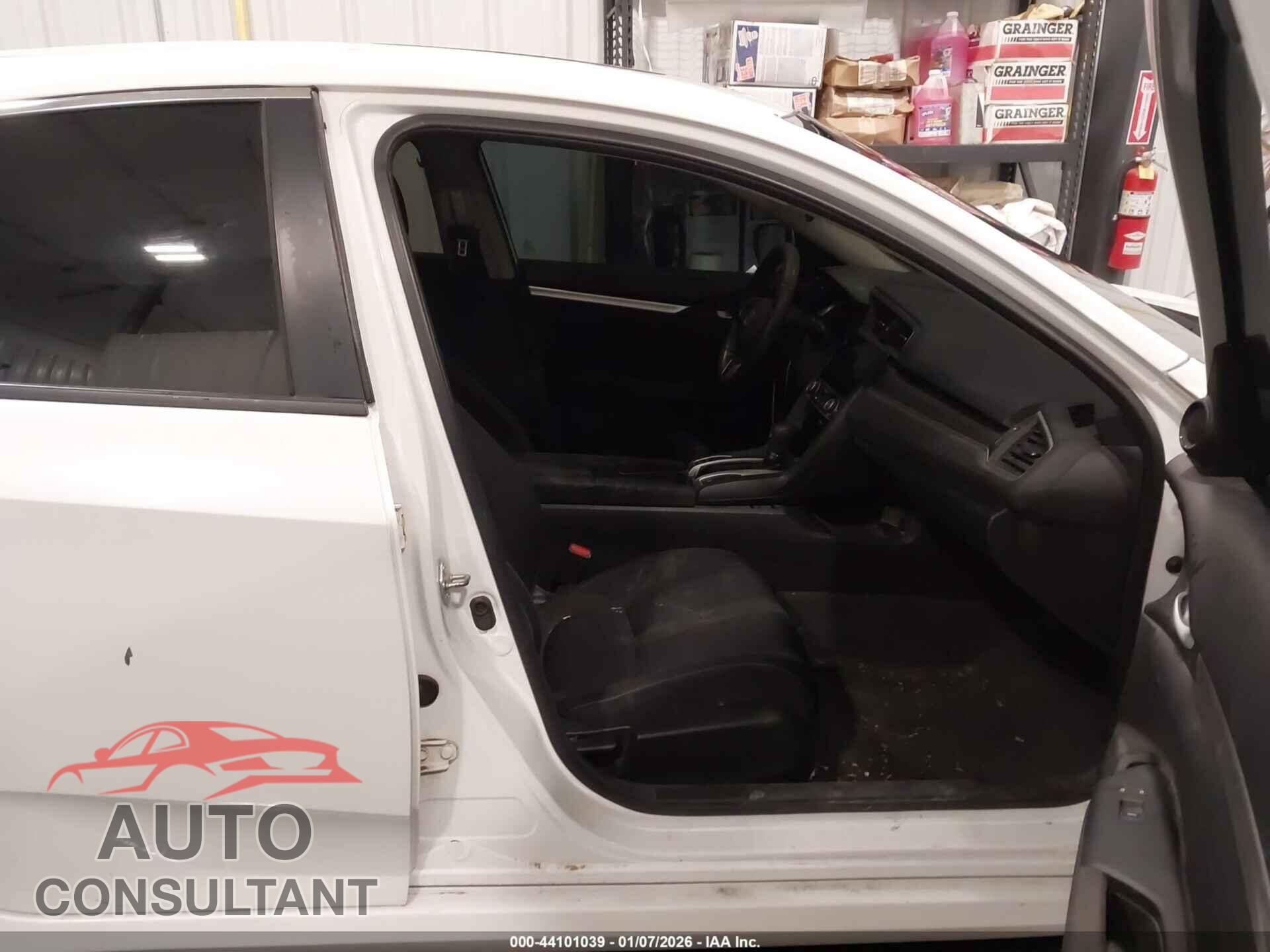 HONDA CIVIC 2017 - 19XFC2F78HE081771