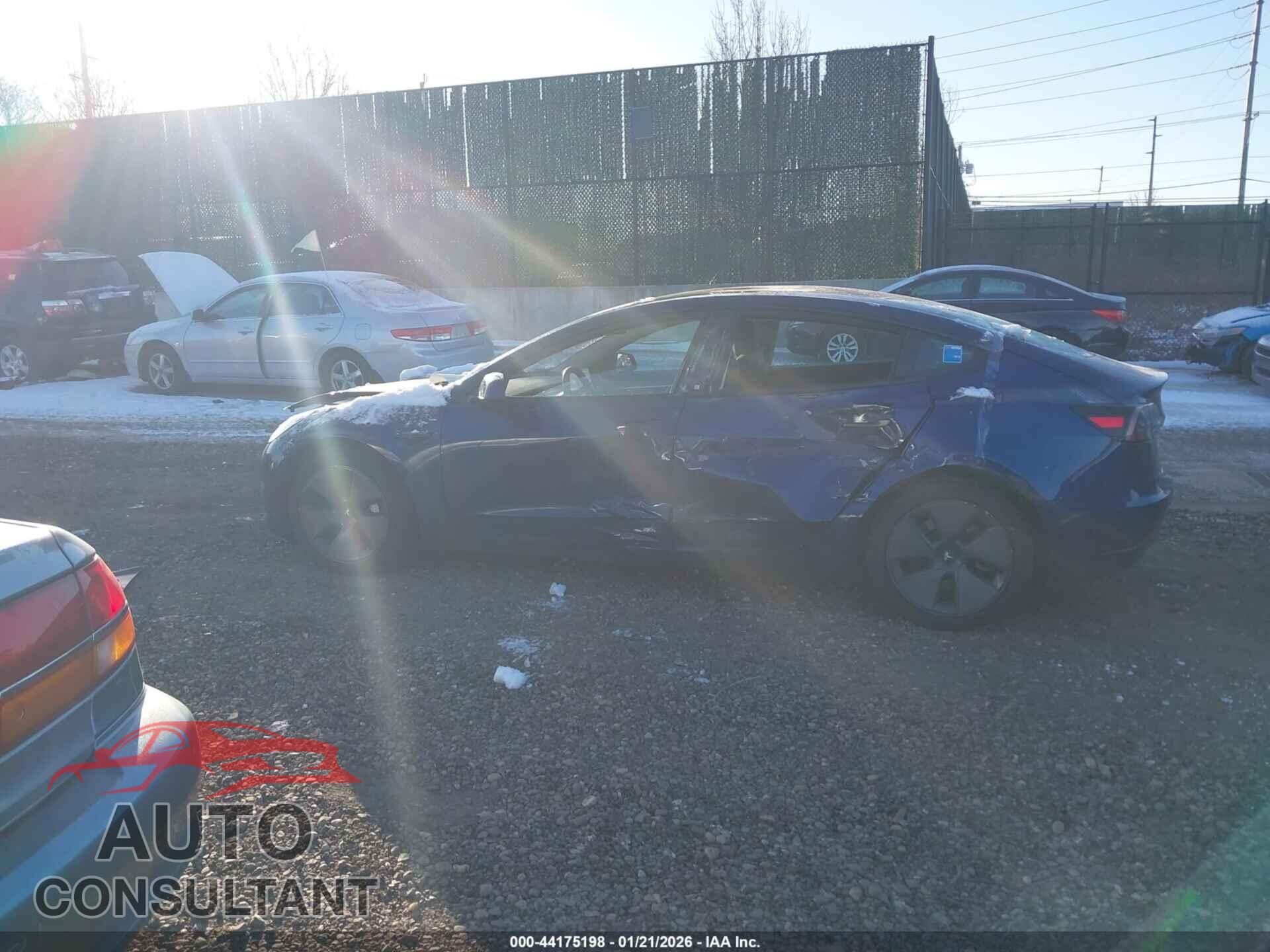 TESLA MODEL 3 2023 - 5YJ3E1EA2PF679660