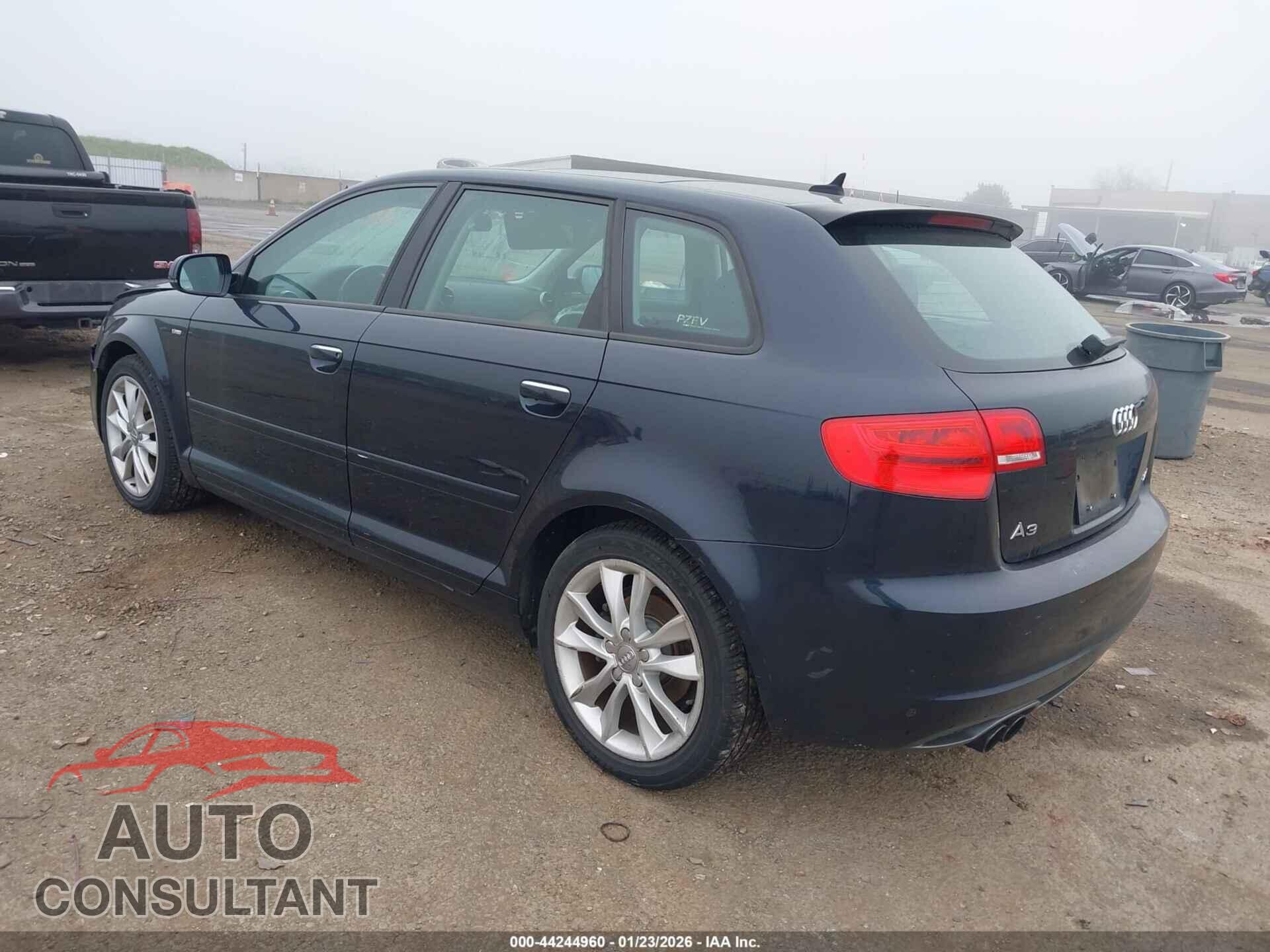 AUDI A3 2012 - WAUBEAFM6CA105406