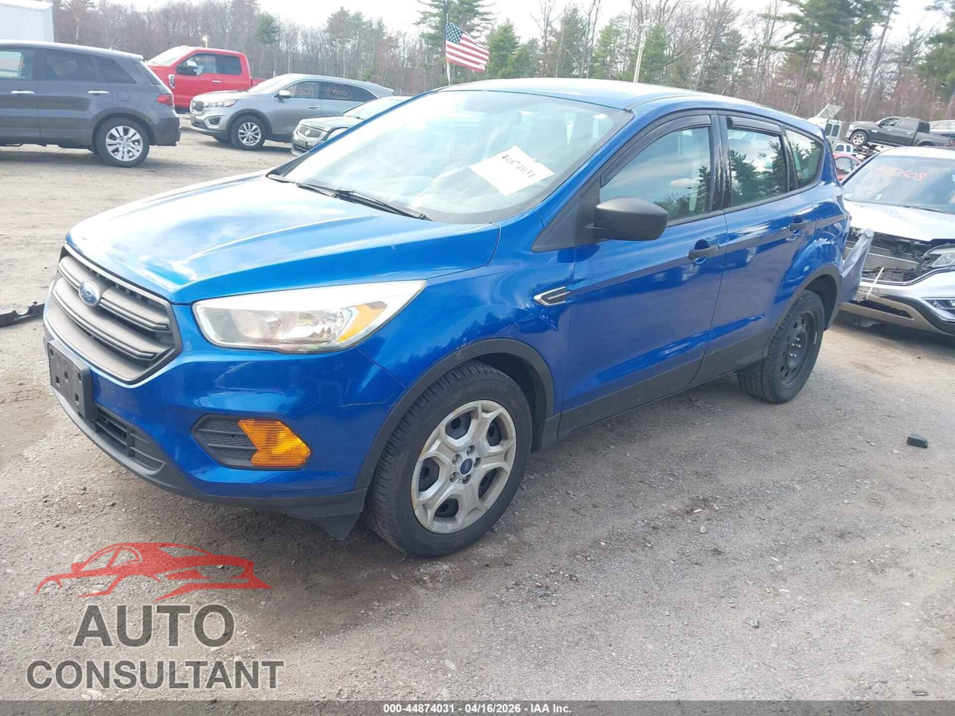 FORD ESCAPE 2017 - 1FMCU0F78HUC40645