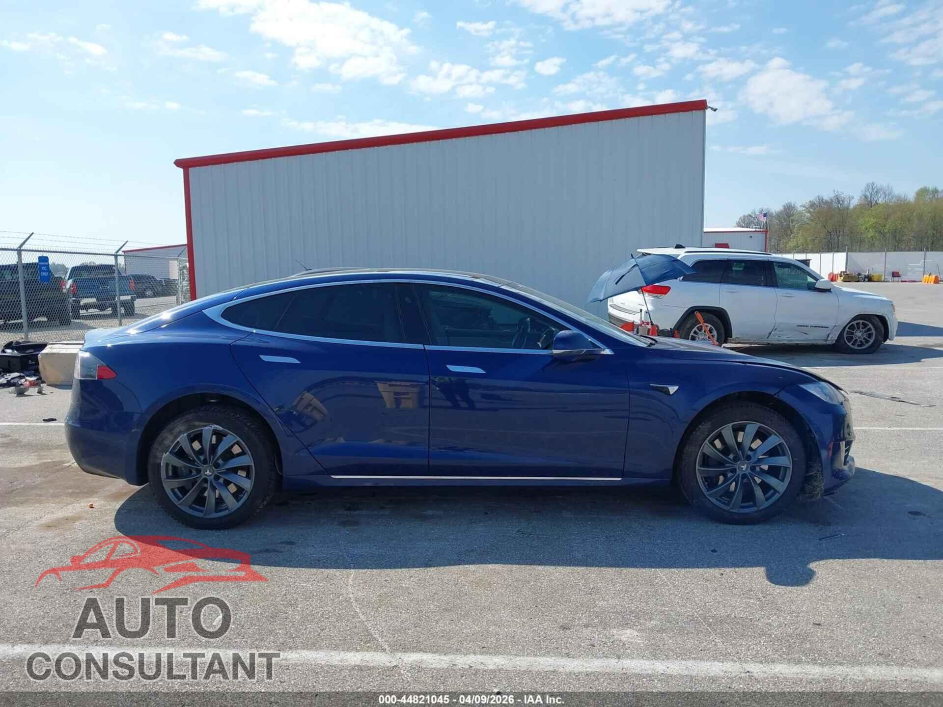TESLA MODEL S 2018 - 5YJSA1E23JF244699