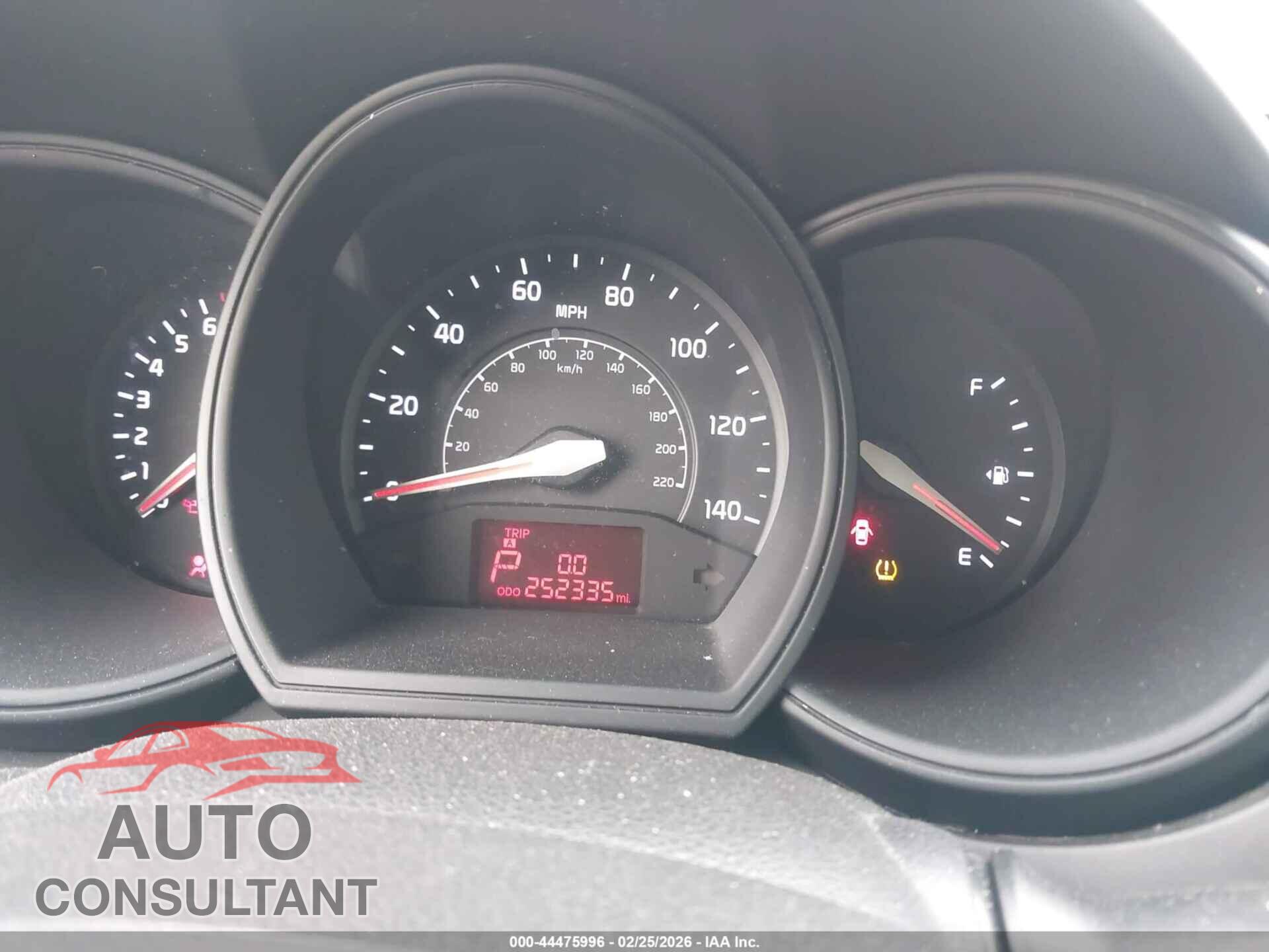 KIA RIO5 2012 - KNADN5A39C6031464
