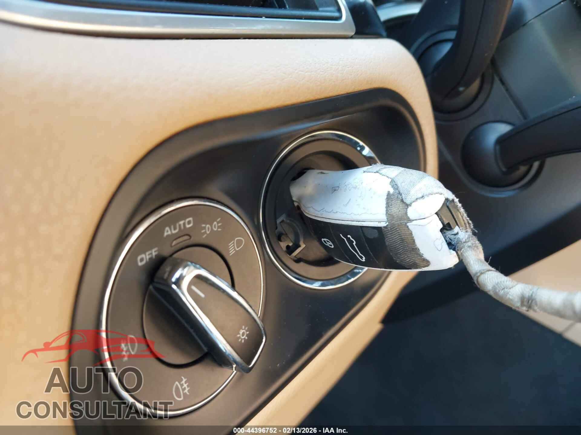 PORSCHE MACAN 2017 - WP1AB2A59HLB14303