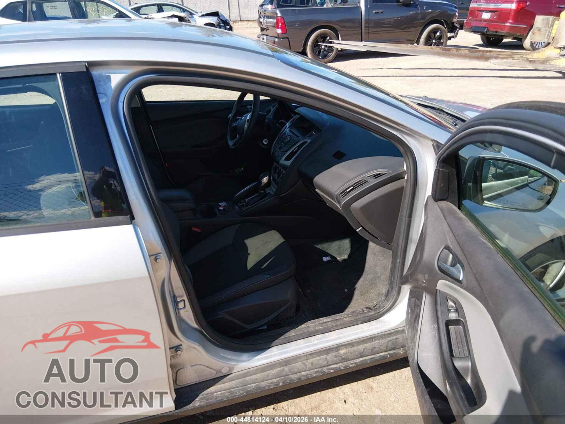 FORD FOCUS 2014 - 1FADP3F24EL123531