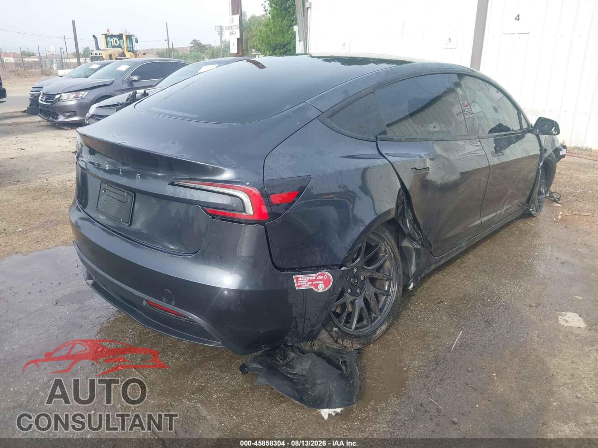 TESLA MODEL 3 2024 - 5YJ3E1EA5RF741166