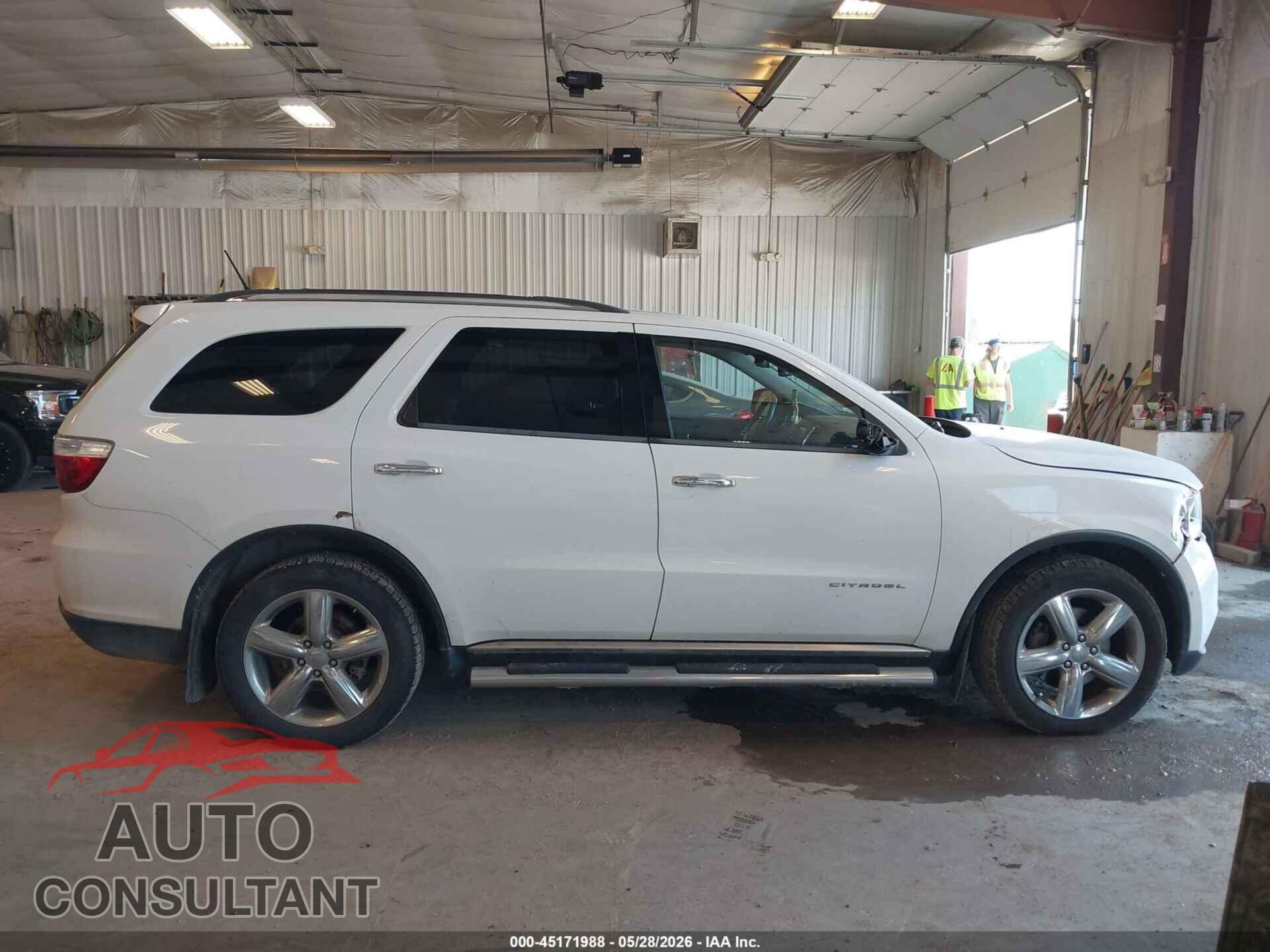 DODGE DURANGO 2013 - 1C4SDJET9DC565809