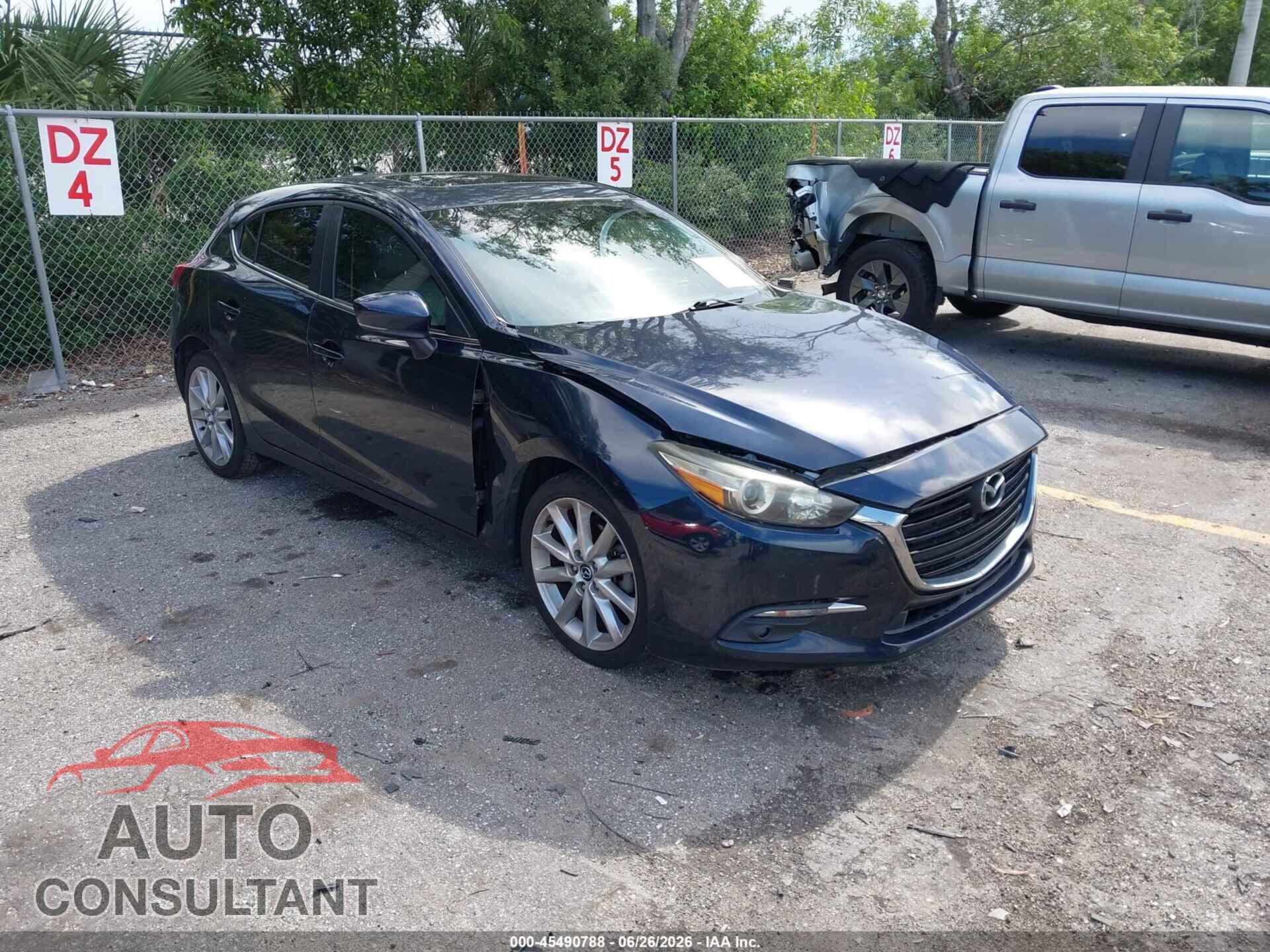MAZDA MAZDA3 2017 - 3MZBN1M31HM133568