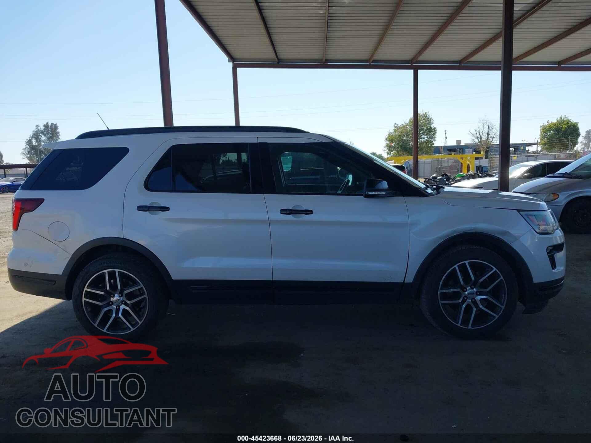FORD EXPLORER 2018 - 1FM5K8GT9JGB57139