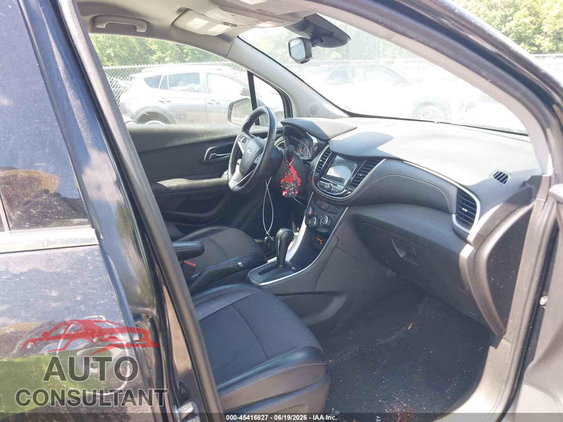 CHEVROLET TRAX 2019 - 3GNCJLSB3KL245740
