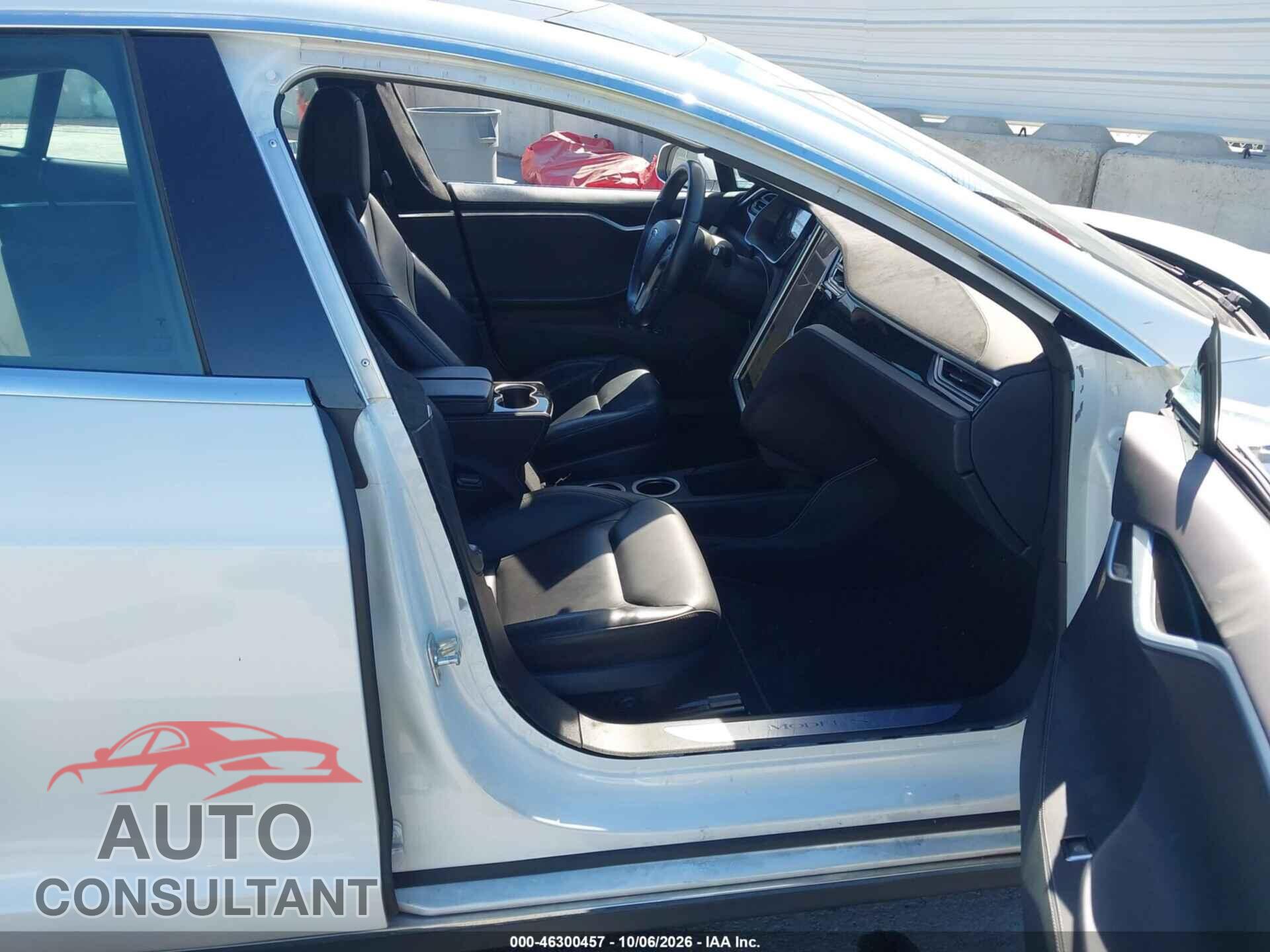 TESLA MODEL S 2015 - 5YJSA1E14FF112288