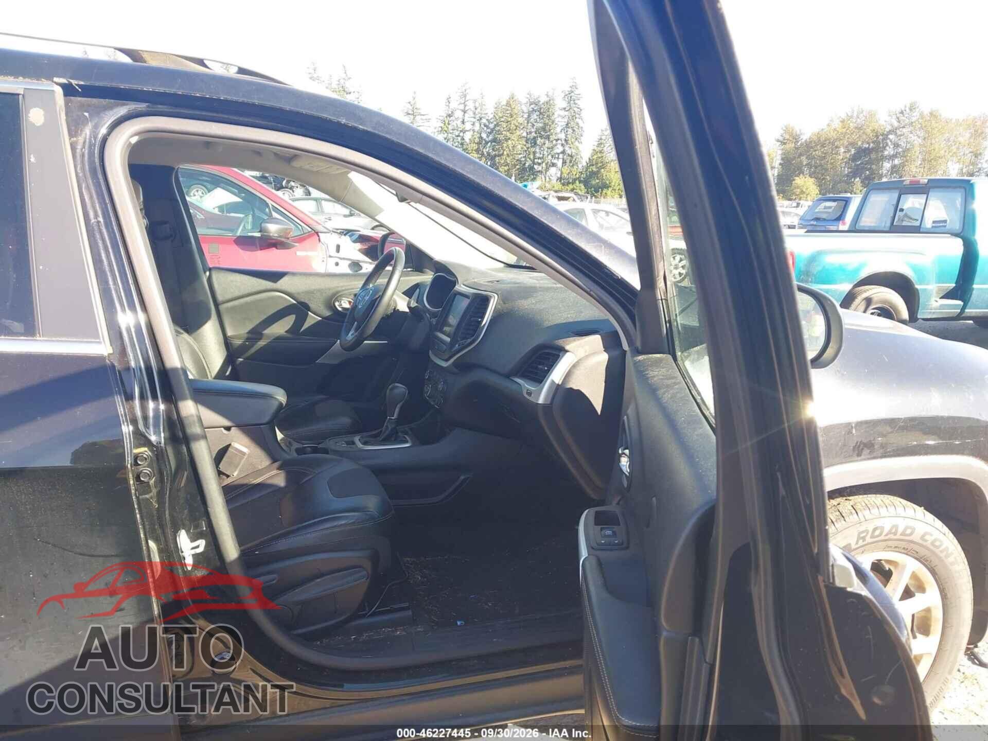 JEEP CHEROKEE 2018 - 1C4PJLLB5JD606124