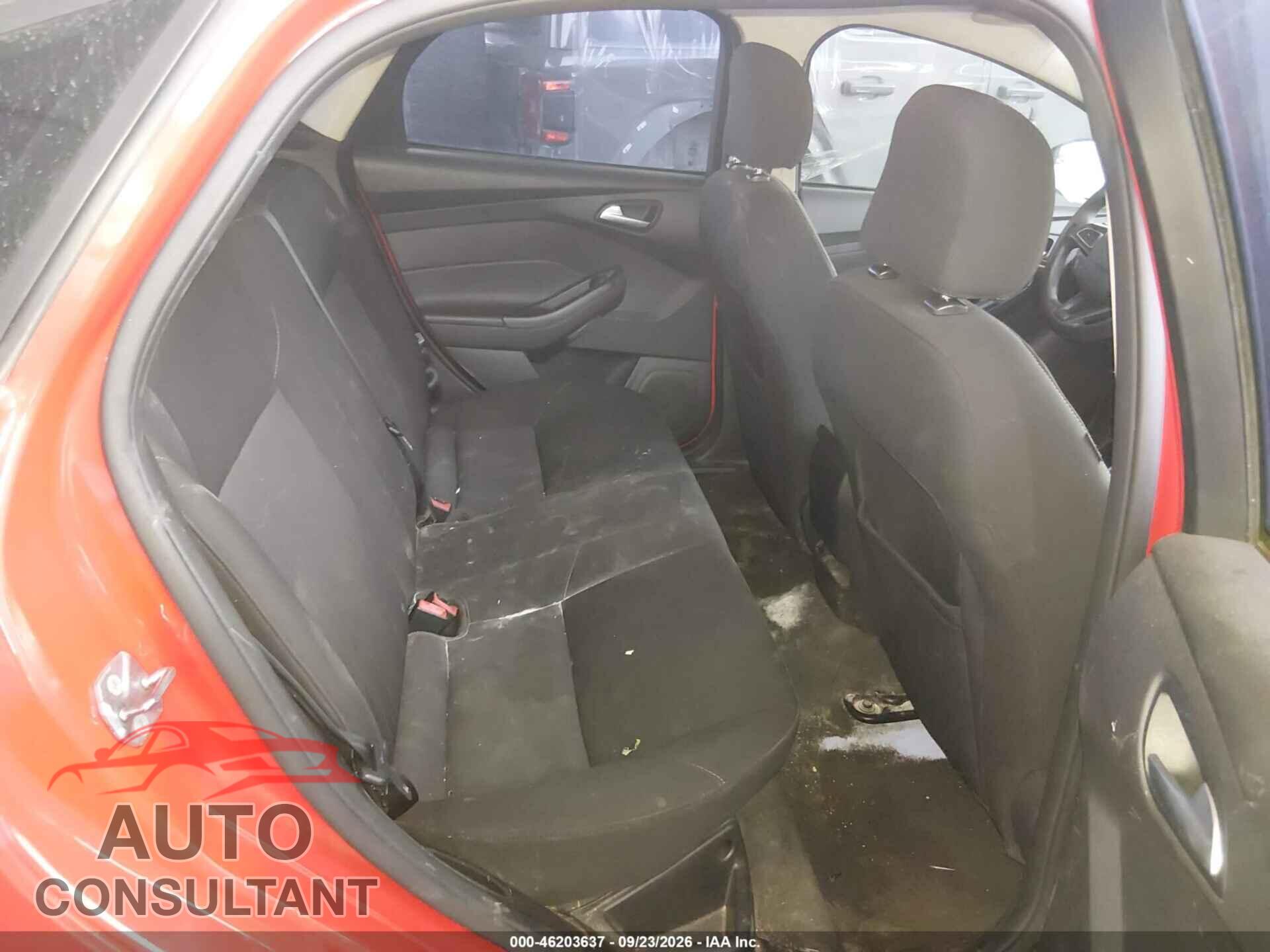 FORD FOCUS 2015 - 1FADP3F29FL307686
