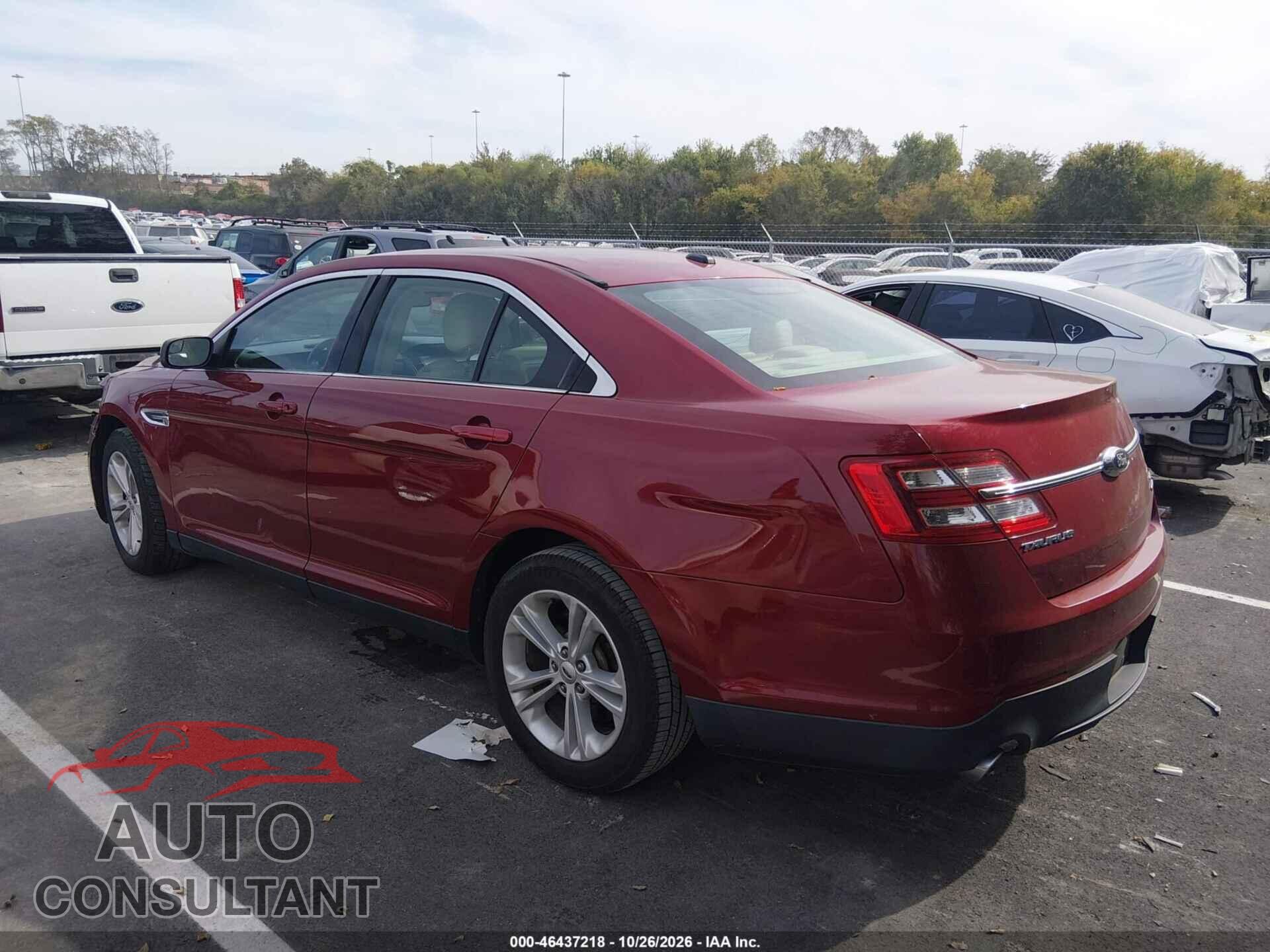 FORD TAURUS 2015 - 1FAHP2E81FG105354