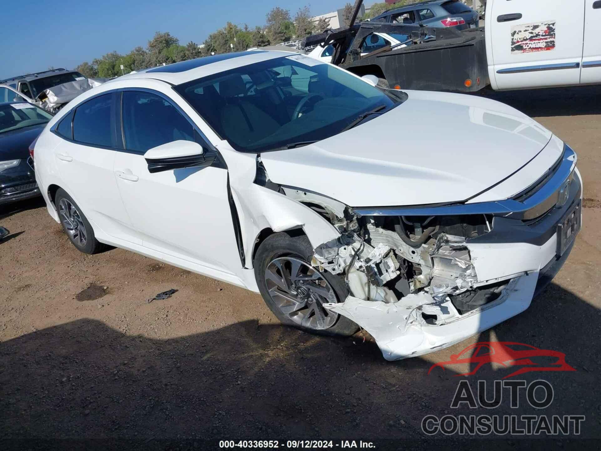 HONDA CIVIC 2018 - 2HGFC2F72JH519874