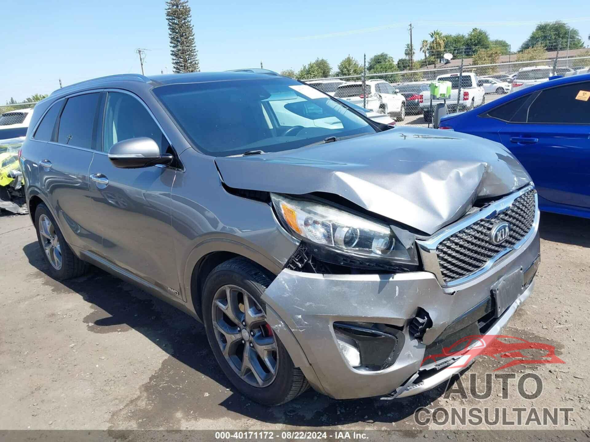KIA SORENTO 2017 - 5XYPKDA54HG321930
