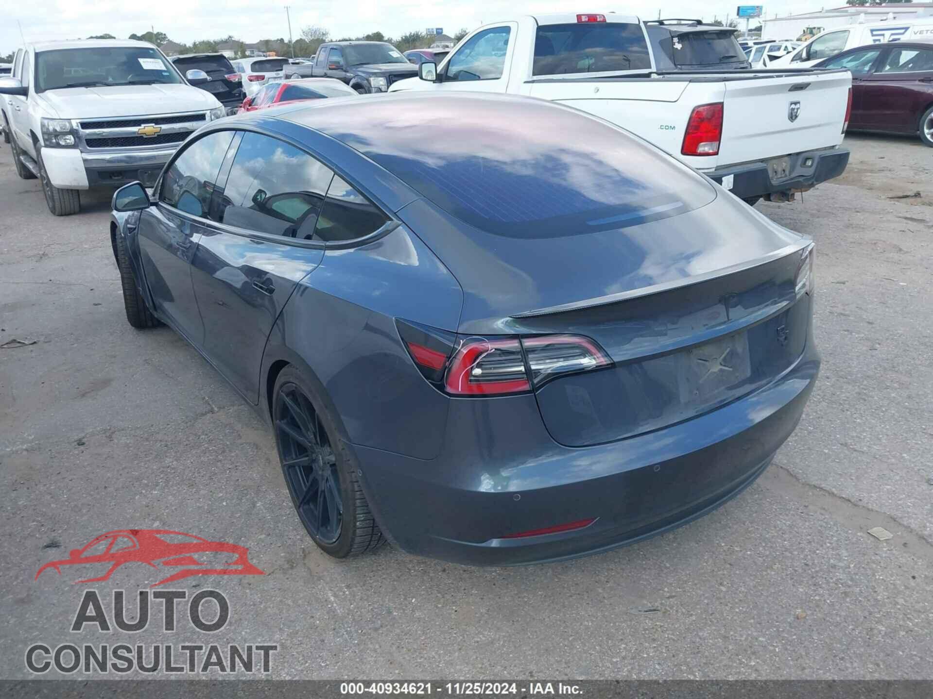 TESLA MODEL 3 2018 - 5YJ3E1EA6JF009441