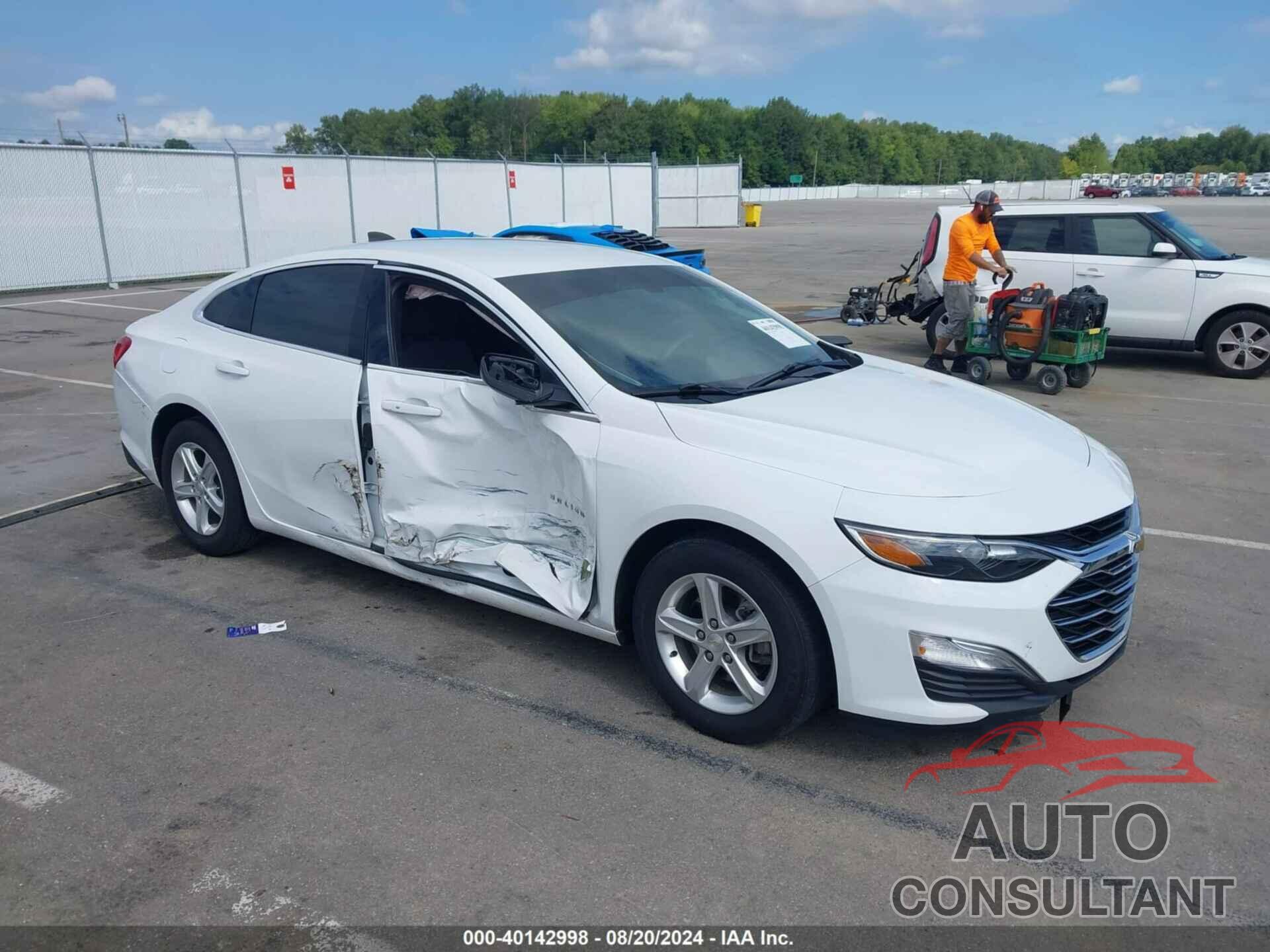 CHEVROLET MALIBU 2019 - 1G1ZB5ST6KF177781