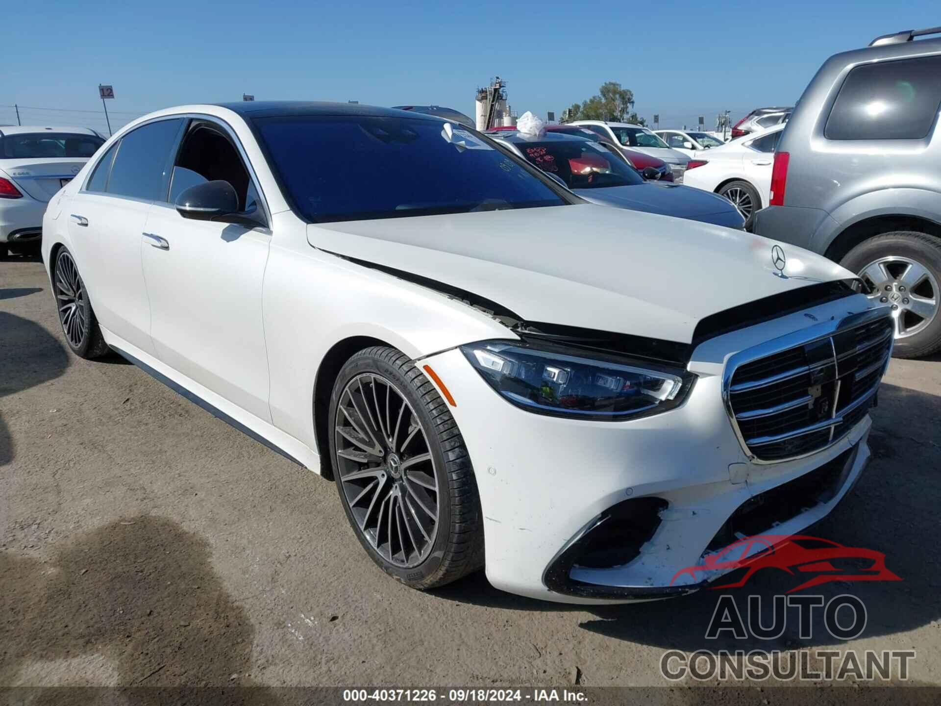 MERCEDES-BENZ S 580 2022 - W1K6G7GB8NA118195
