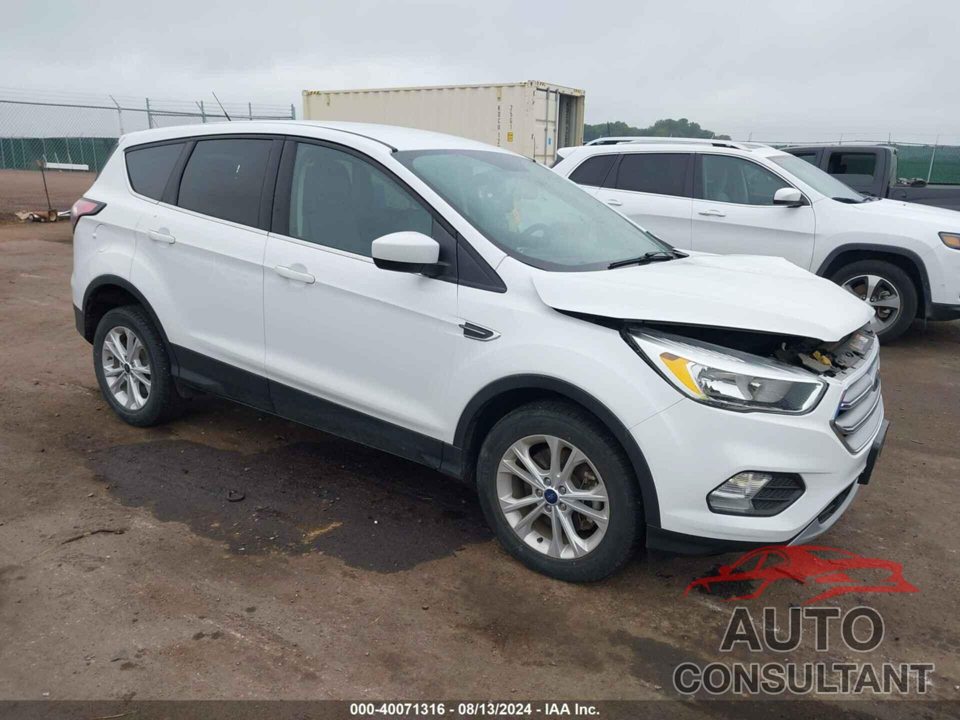 FORD ESCAPE 2017 - 1FMCU9G97HUB89580