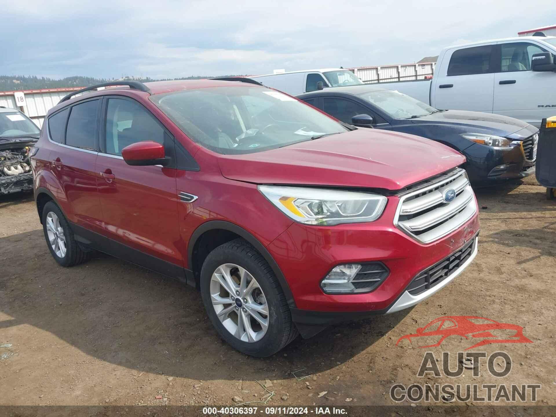 FORD ESCAPE 2017 - 1FMCU9GD7HUC23764