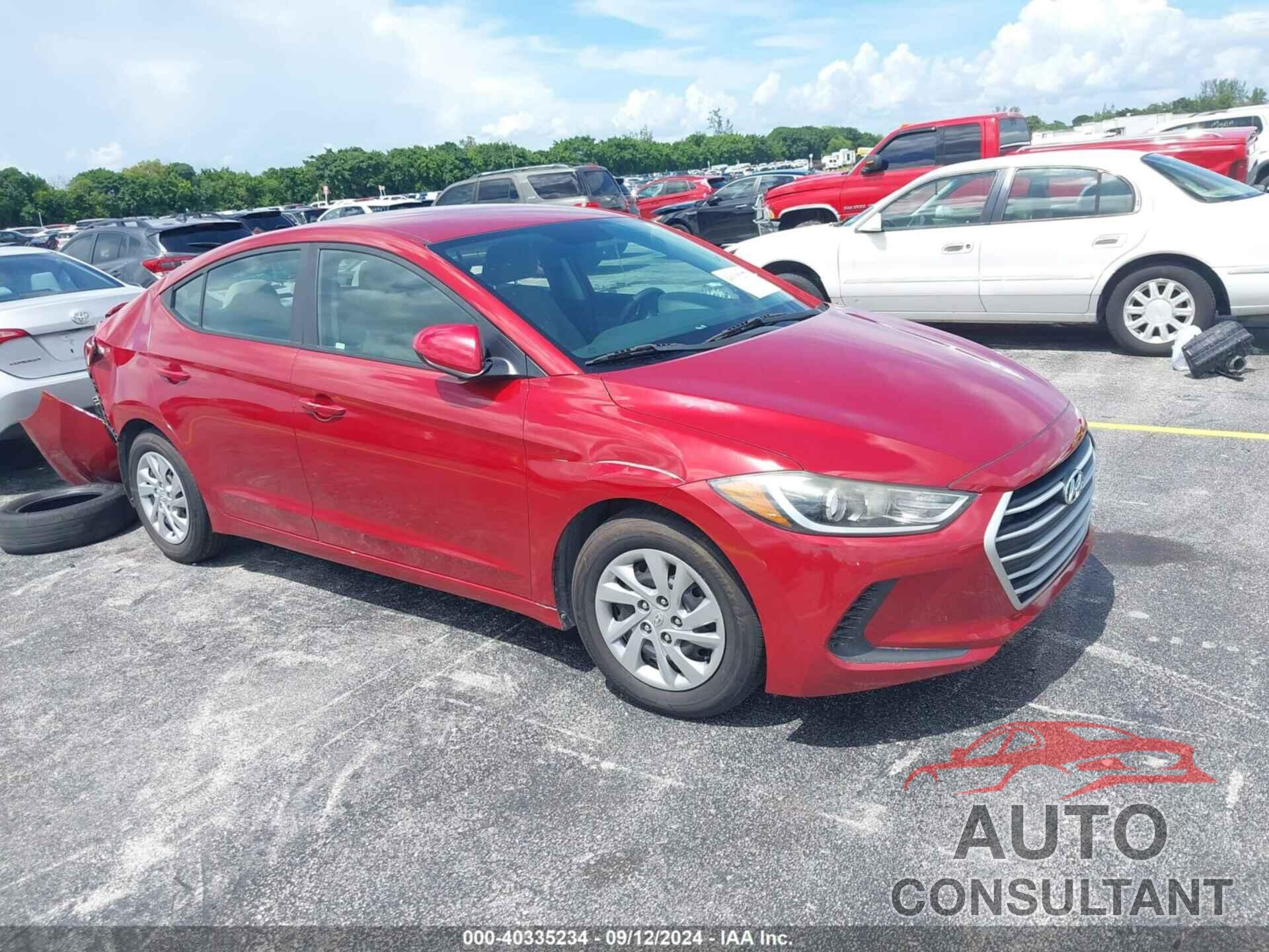 HYUNDAI ELANTRA 2018 - KMHD74LF1JU450878