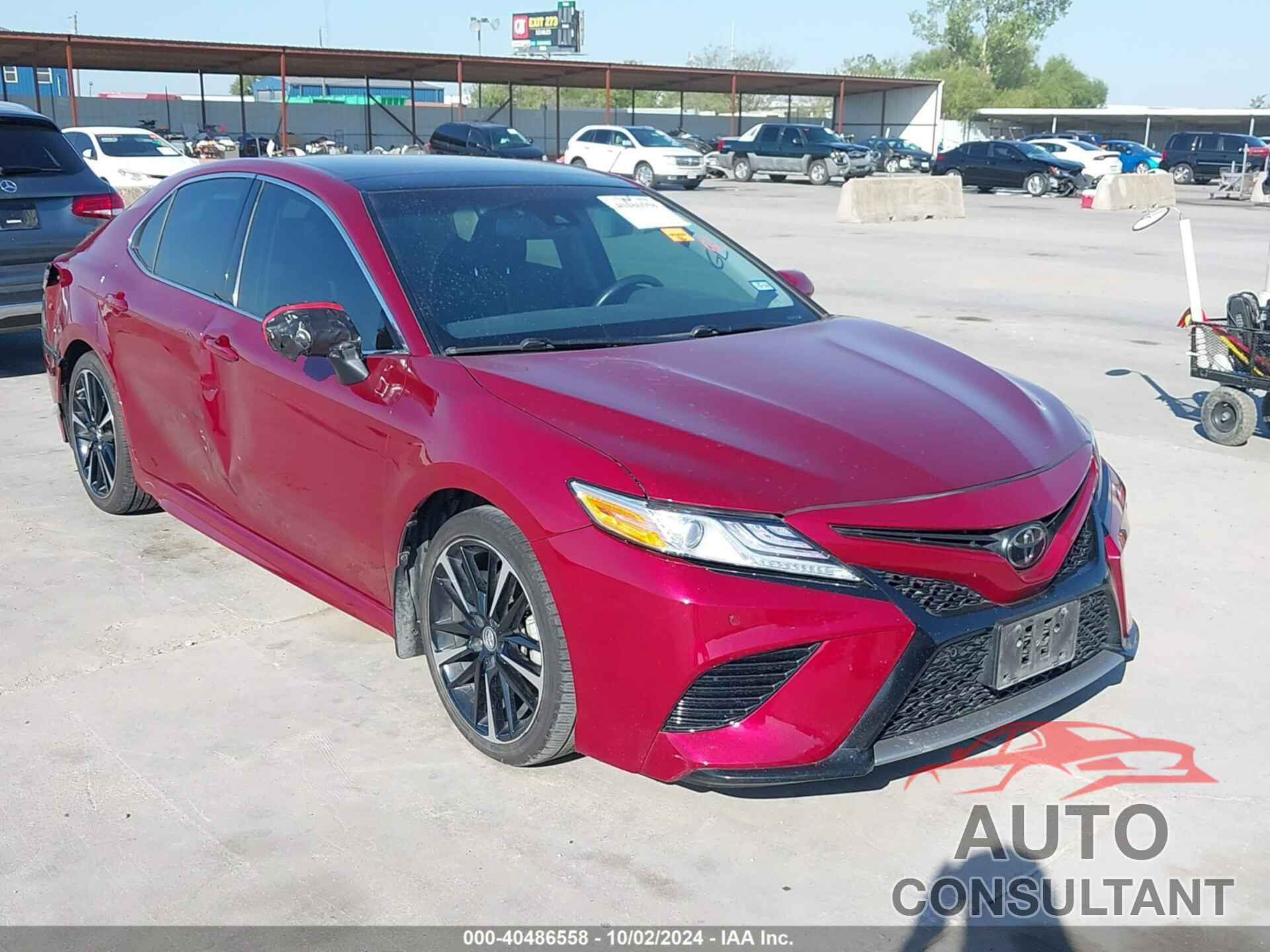 TOYOTA CAMRY 2018 - 4T1B61HK6JU667826