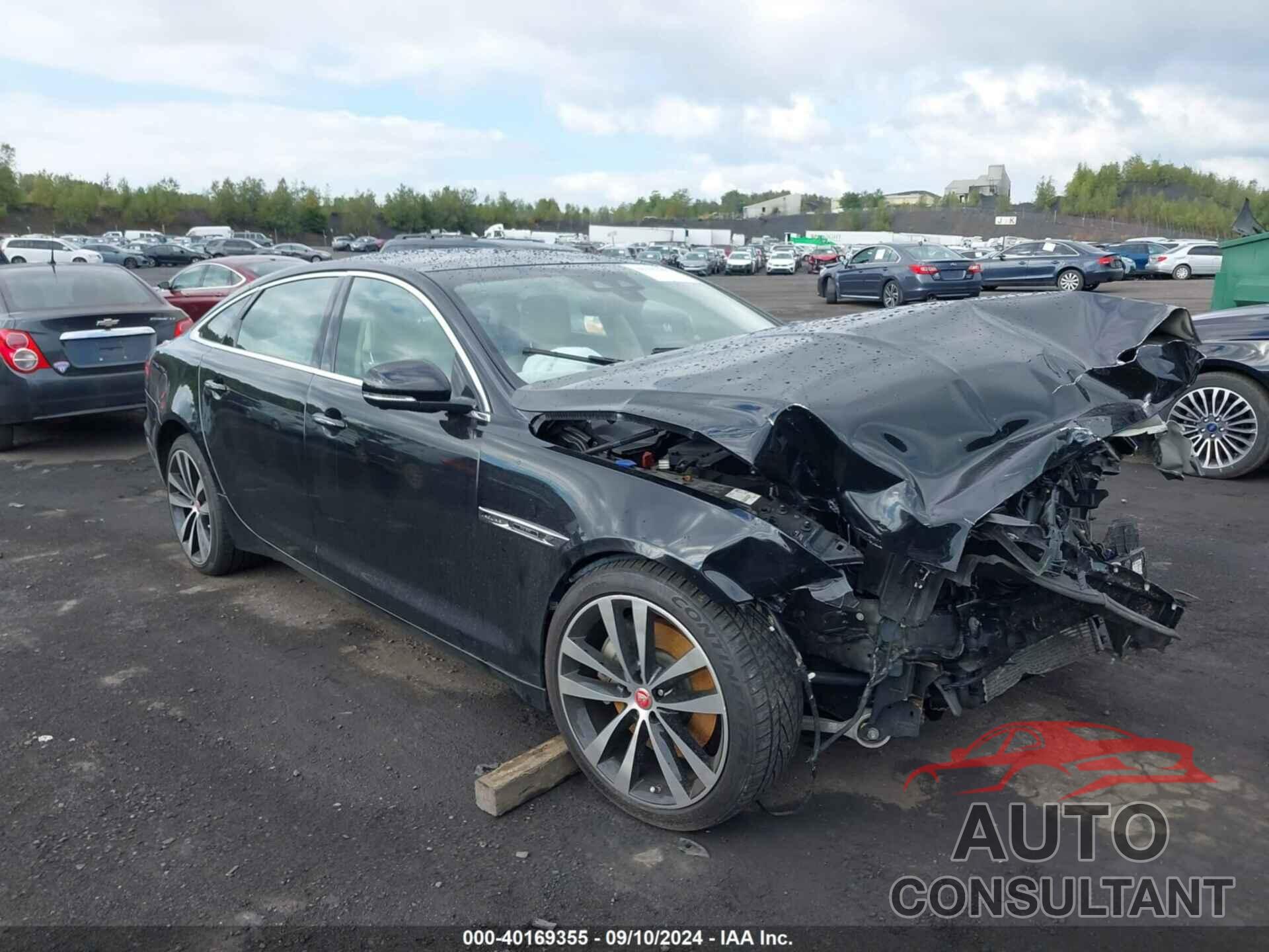 JAGUAR XJ 2019 - SAJWJ2GD2K8W20186