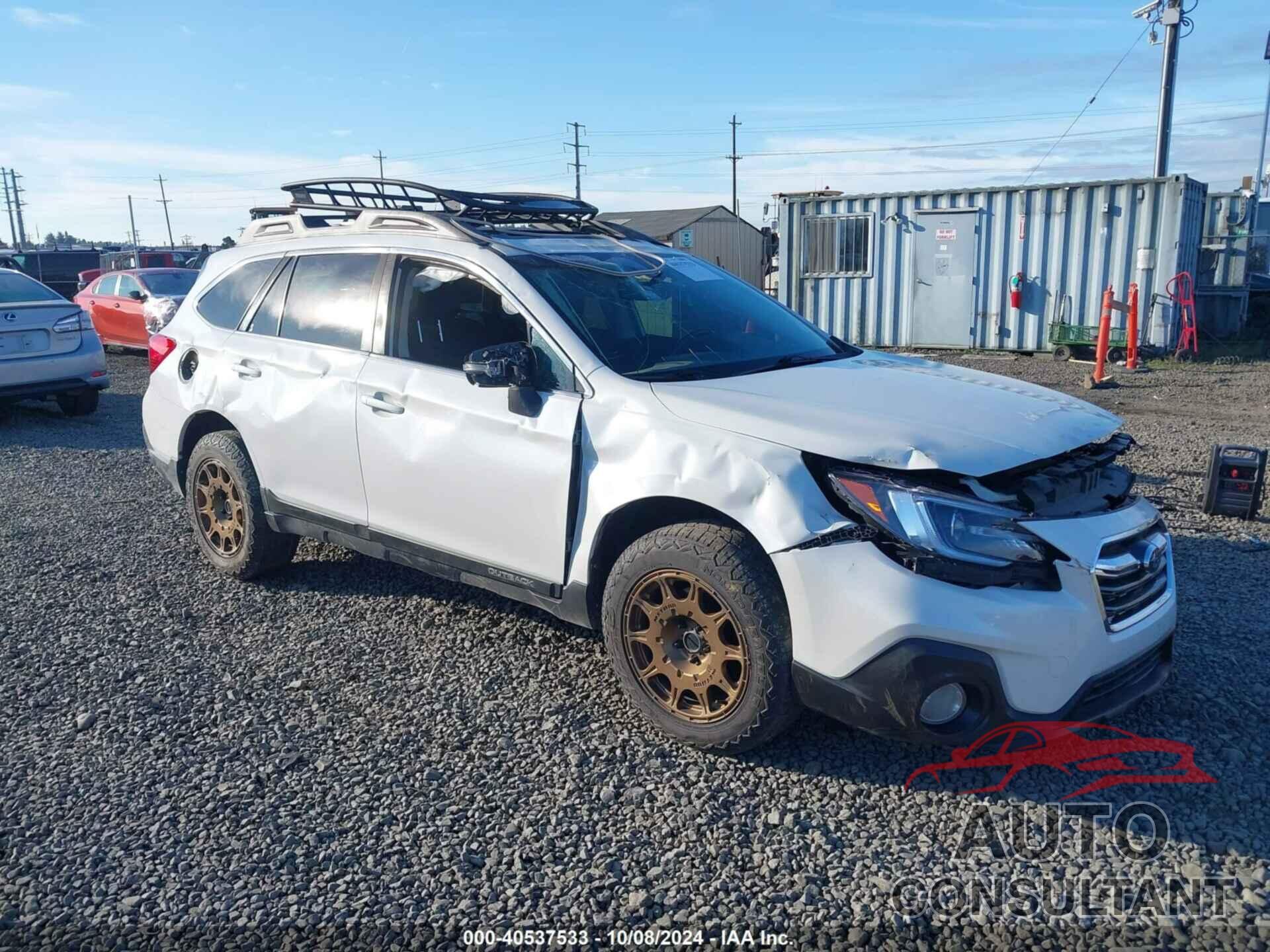 SUBARU OUTBACK 2018 - 4S4BSENC9J3330413