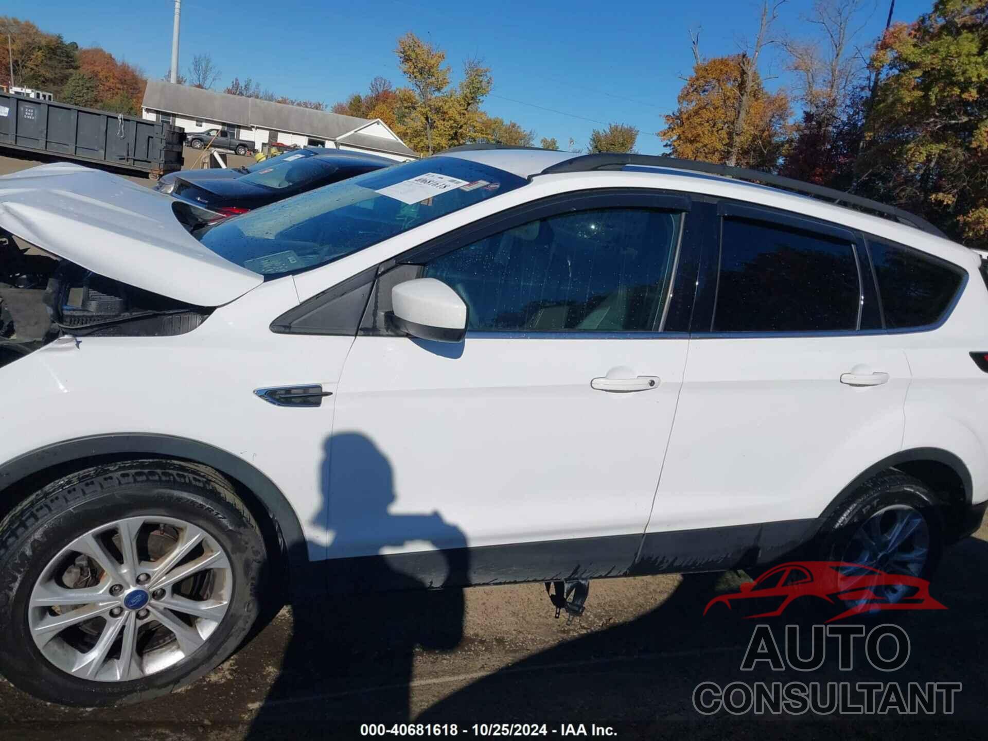 FORD ESCAPE 2018 - 1FMCU0GD3JUB16910