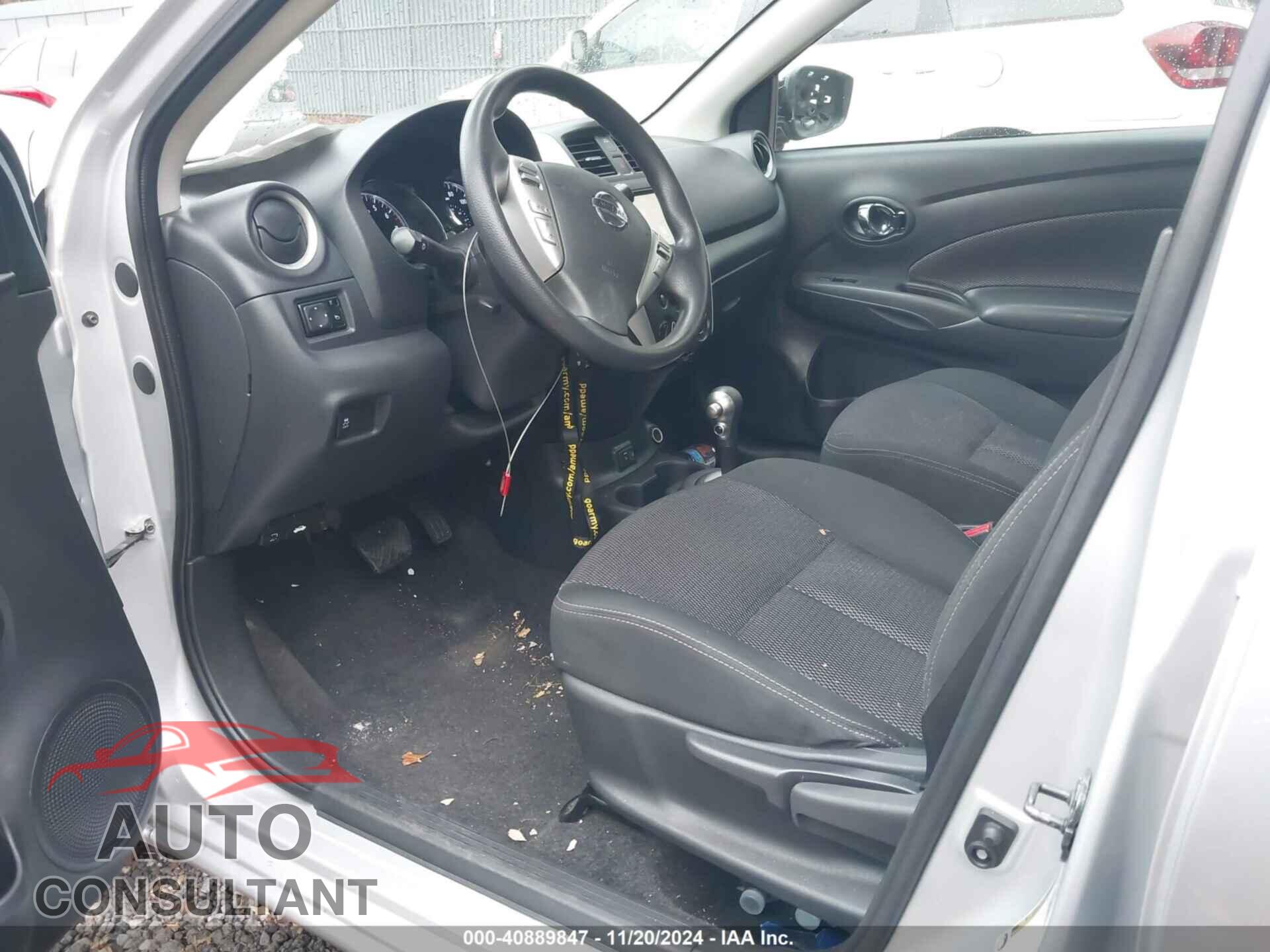 NISSAN VERSA 2019 - 3N1CN7AP3KL855237