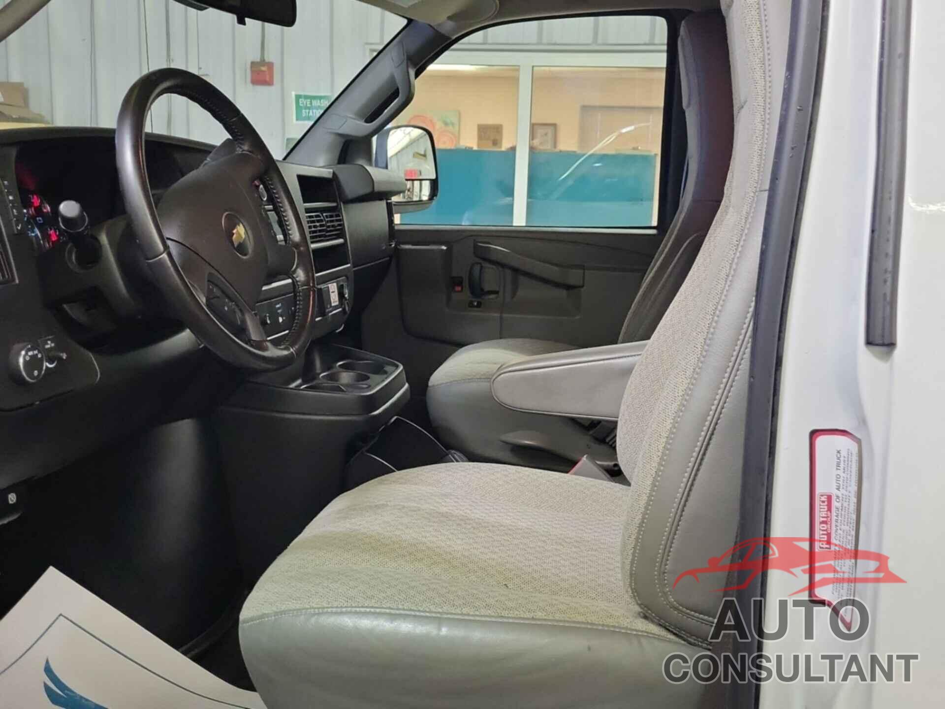 CHEVROLET EXPRESS CARGO 2020 - 1GCWGAFG8L1252836