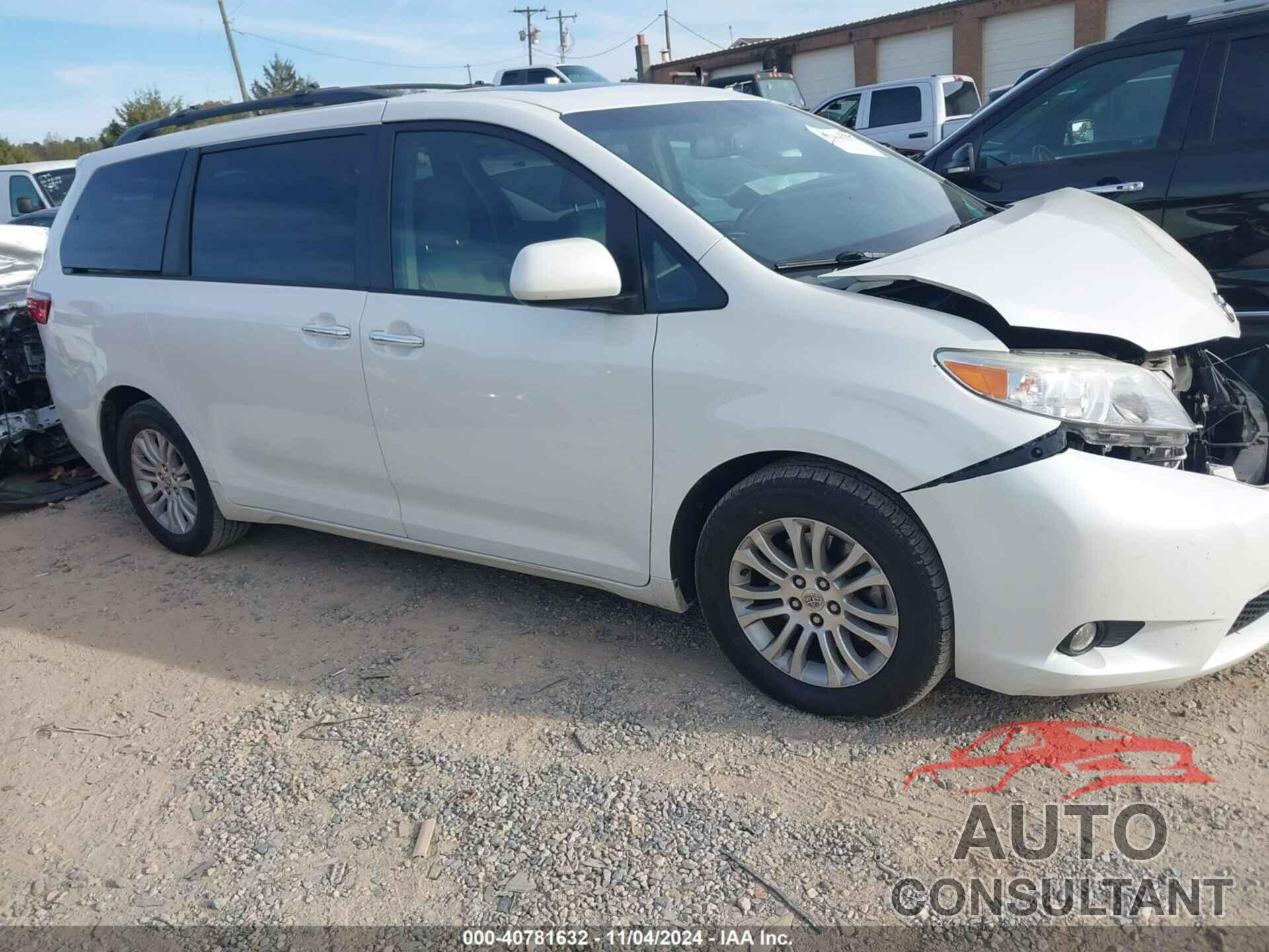 TOYOTA SIENNA 2015 - 5TDYK3DC2FS588069