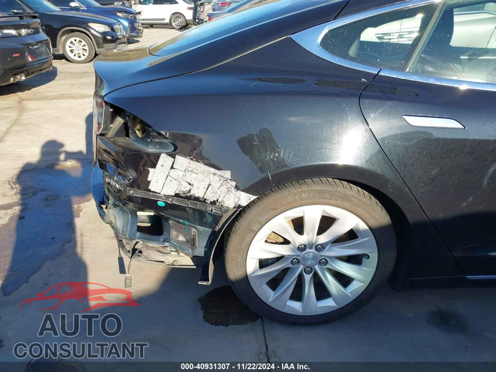 TESLA MODEL S 2017 - 5YJSA1E19HF226094
