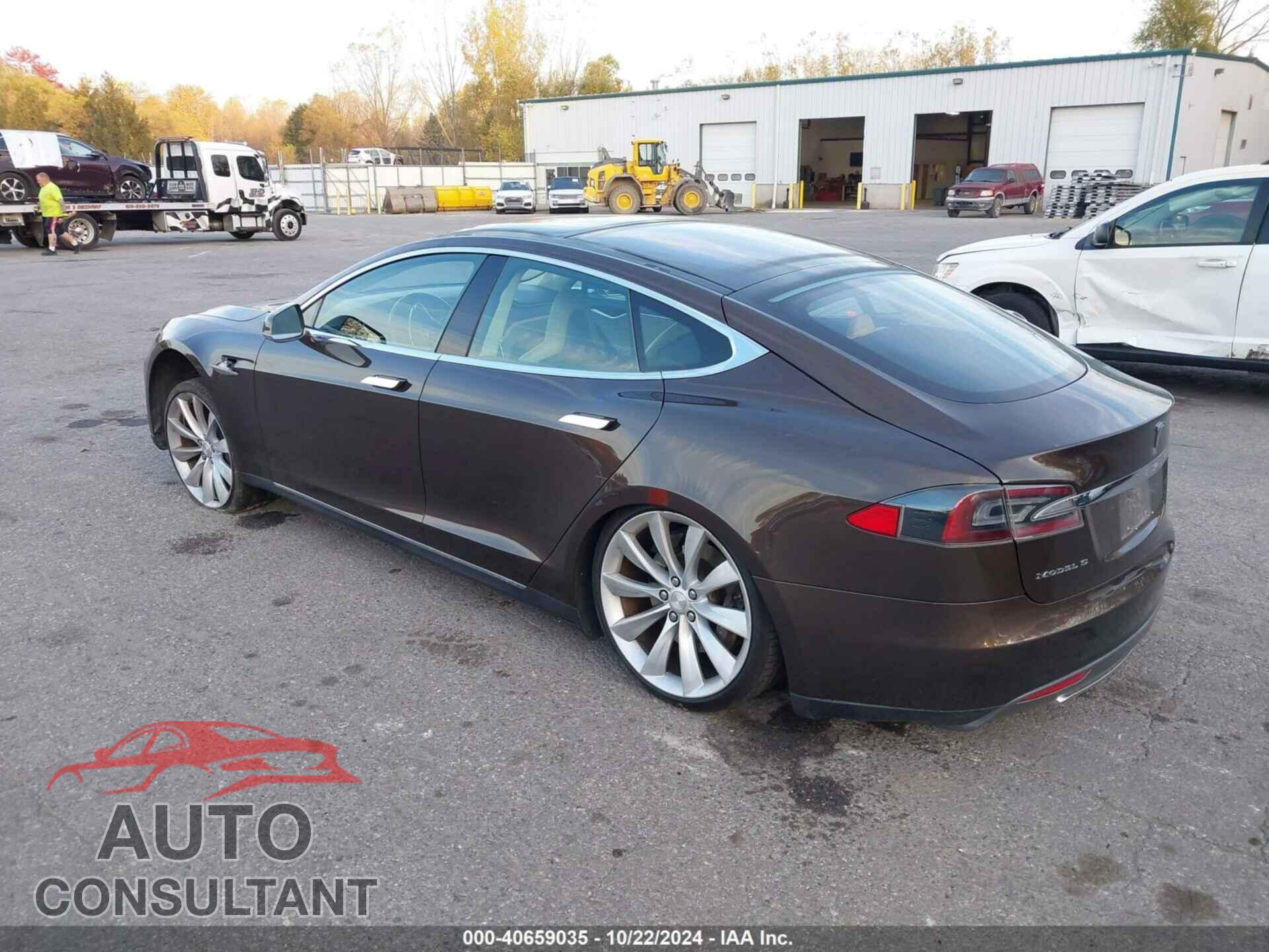TESLA MODEL S 2013 - 5YJSA1CNXDFP08881