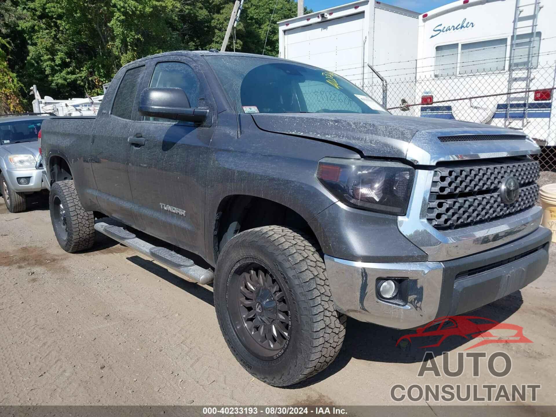 TOYOTA TUNDRA 2018 - 5TFUM5F14JX077563