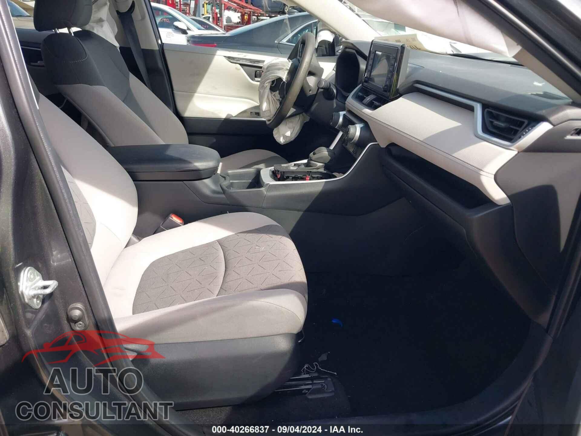 TOYOTA RAV4 2019 - 2T3P1RFVXKC059351