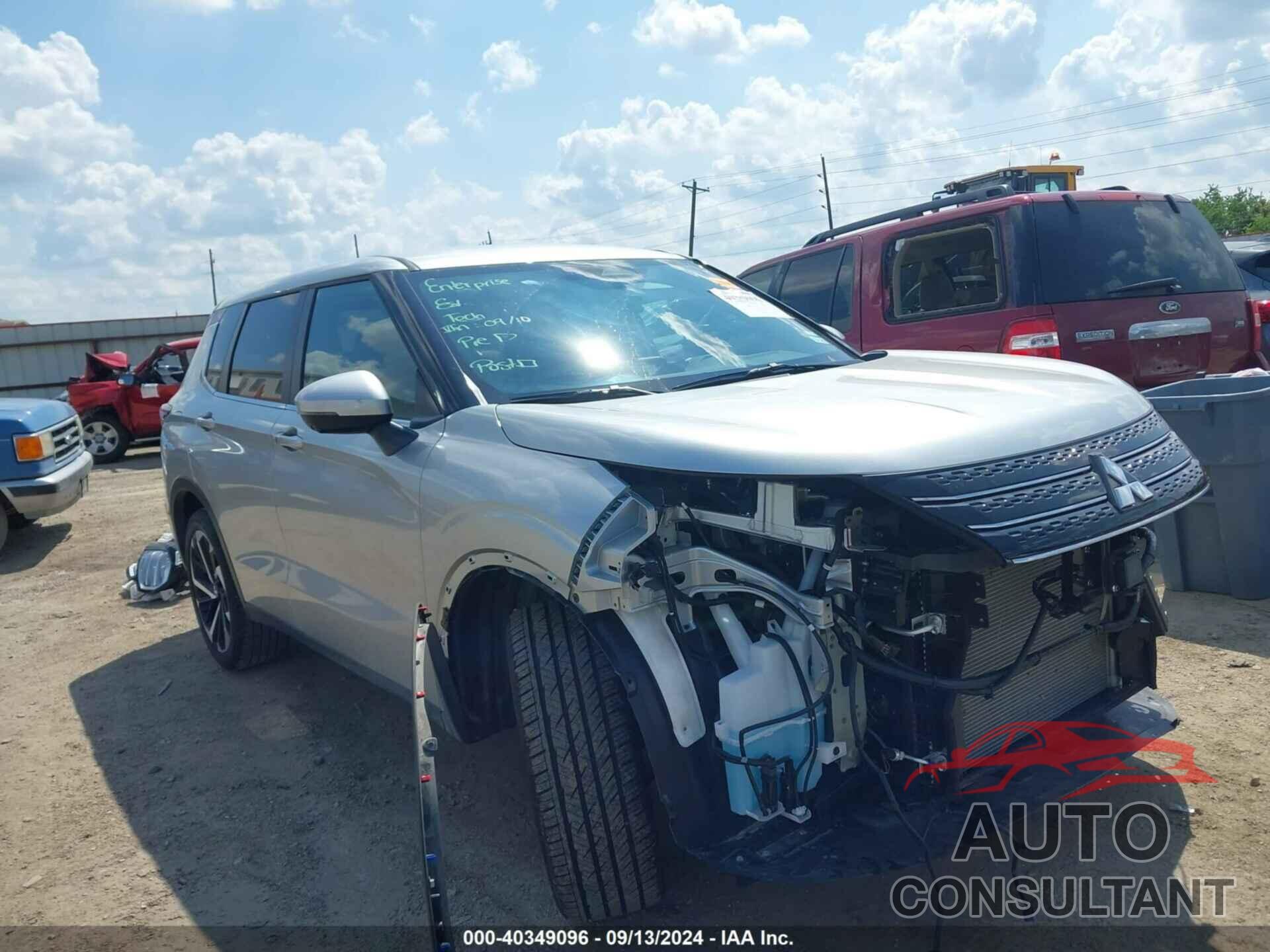 MITSUBISHI OUTLANDER 2024 - JA4J4VA84RZ050039