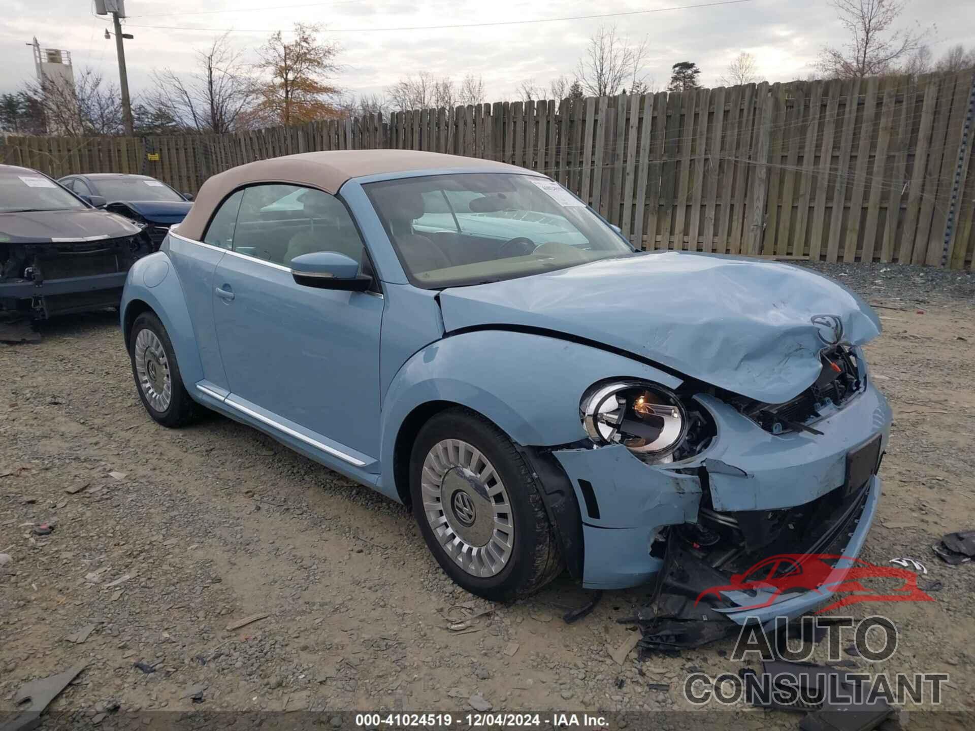 VOLKSWAGEN BEETLE 2015 - 3VW517AT3FM802839