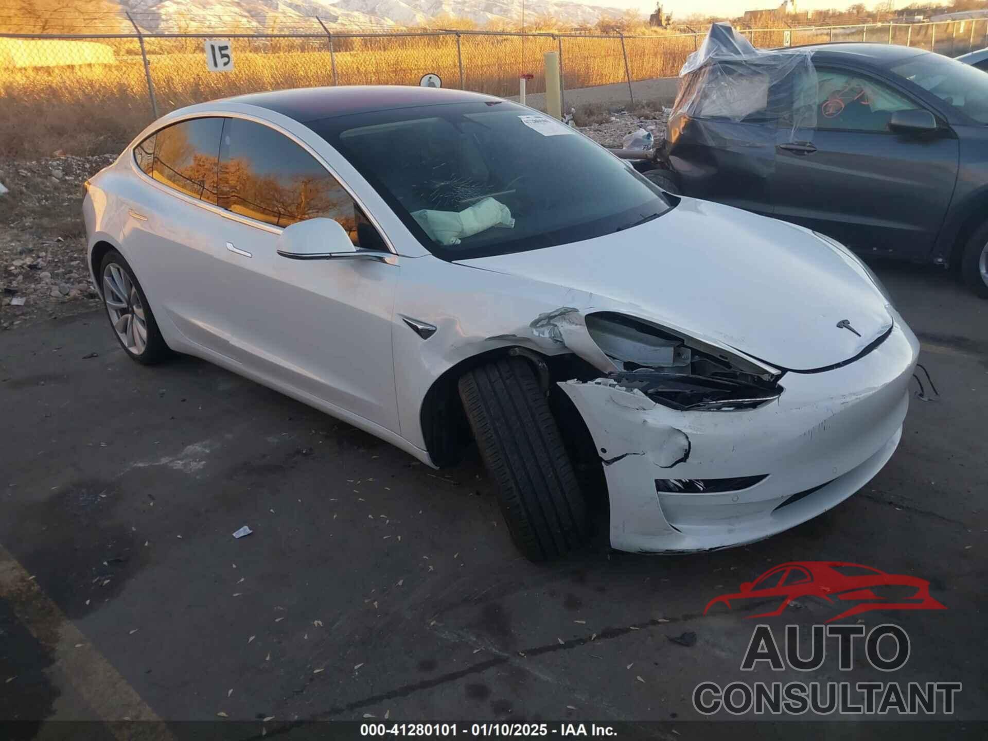 TESLA MODEL 3 2018 - 5YJ3E1EB4JF067895