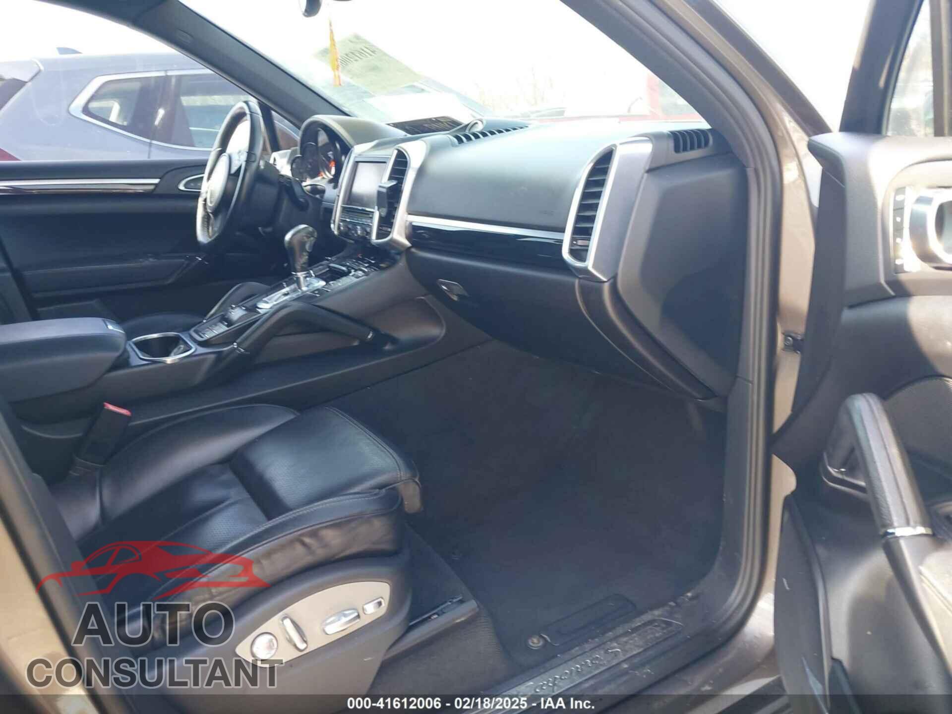 PORSCHE CAYENNE 2012 - WP1AB2A28CLA45683