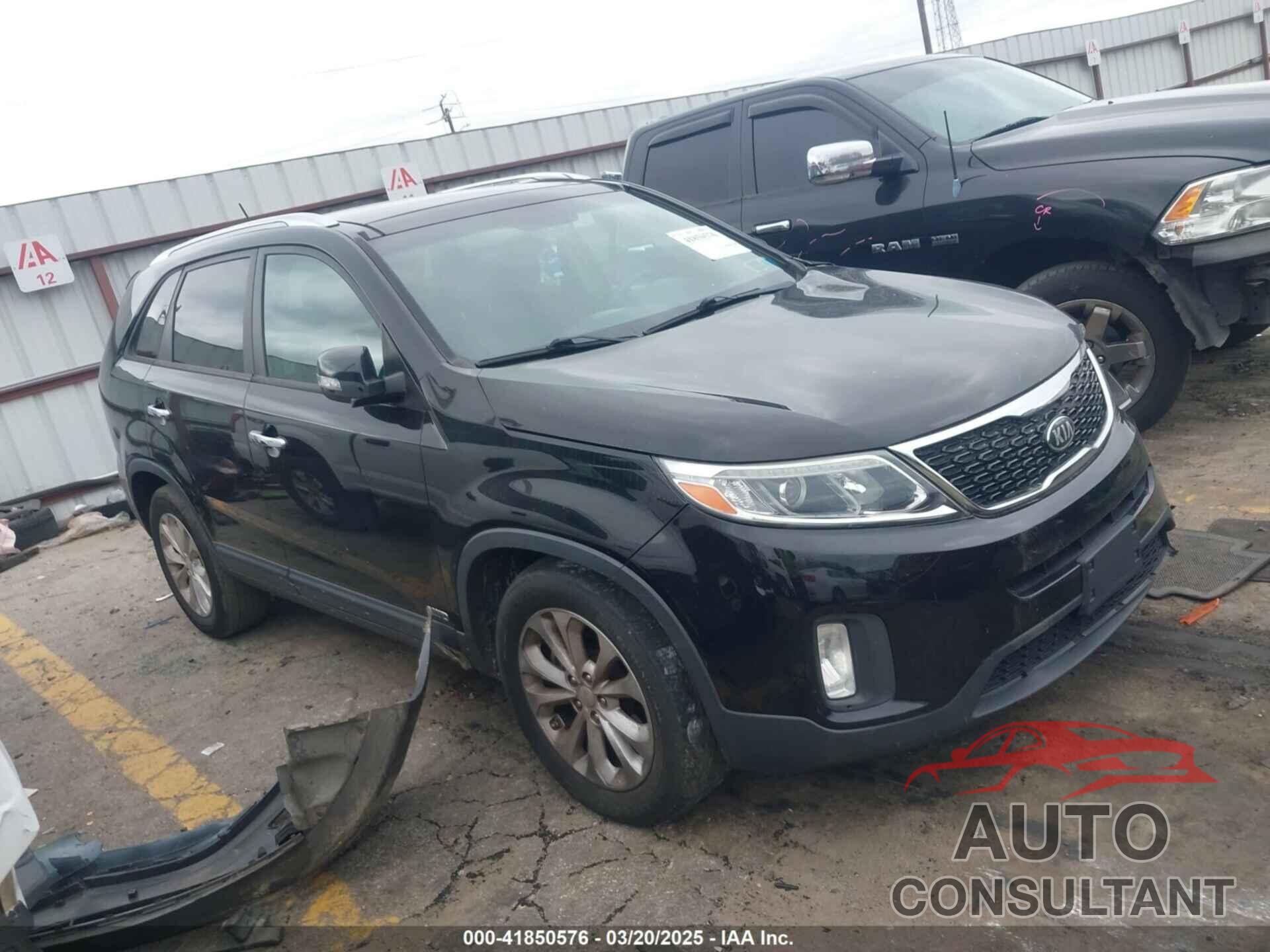 KIA SORENTO 2014 - 5XYKUDA79EG431440