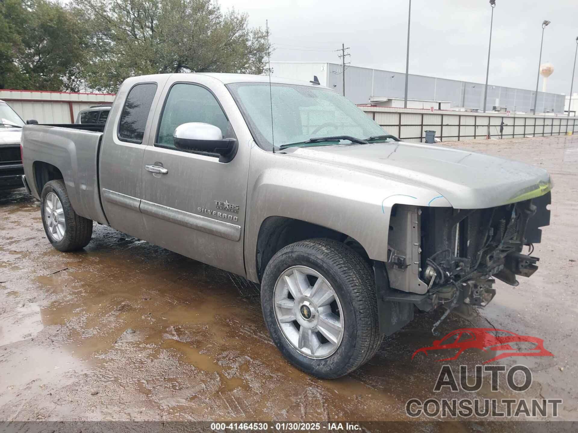 CHEVROLET SILVERADO 1500 2013 - 1GCRCSE08DZ119936