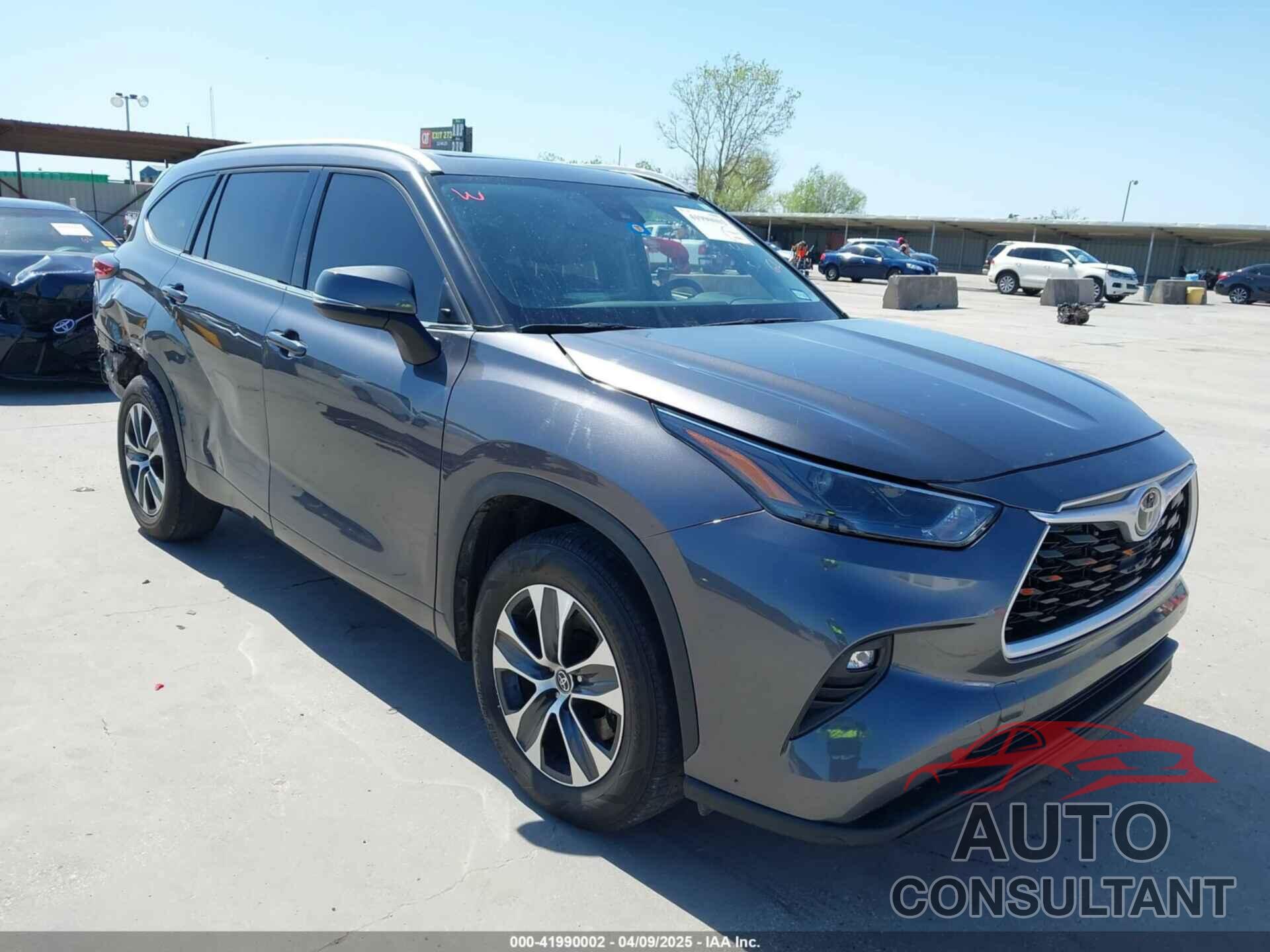TOYOTA HIGHLANDER 2022 - 5TDGZRAH1NS543956