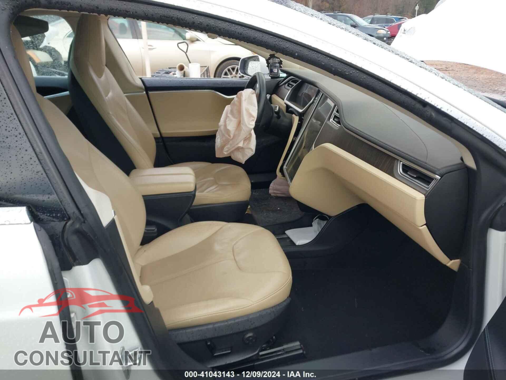 TESLA MODEL S 2013 - 5YJSA1CN6DFP22955