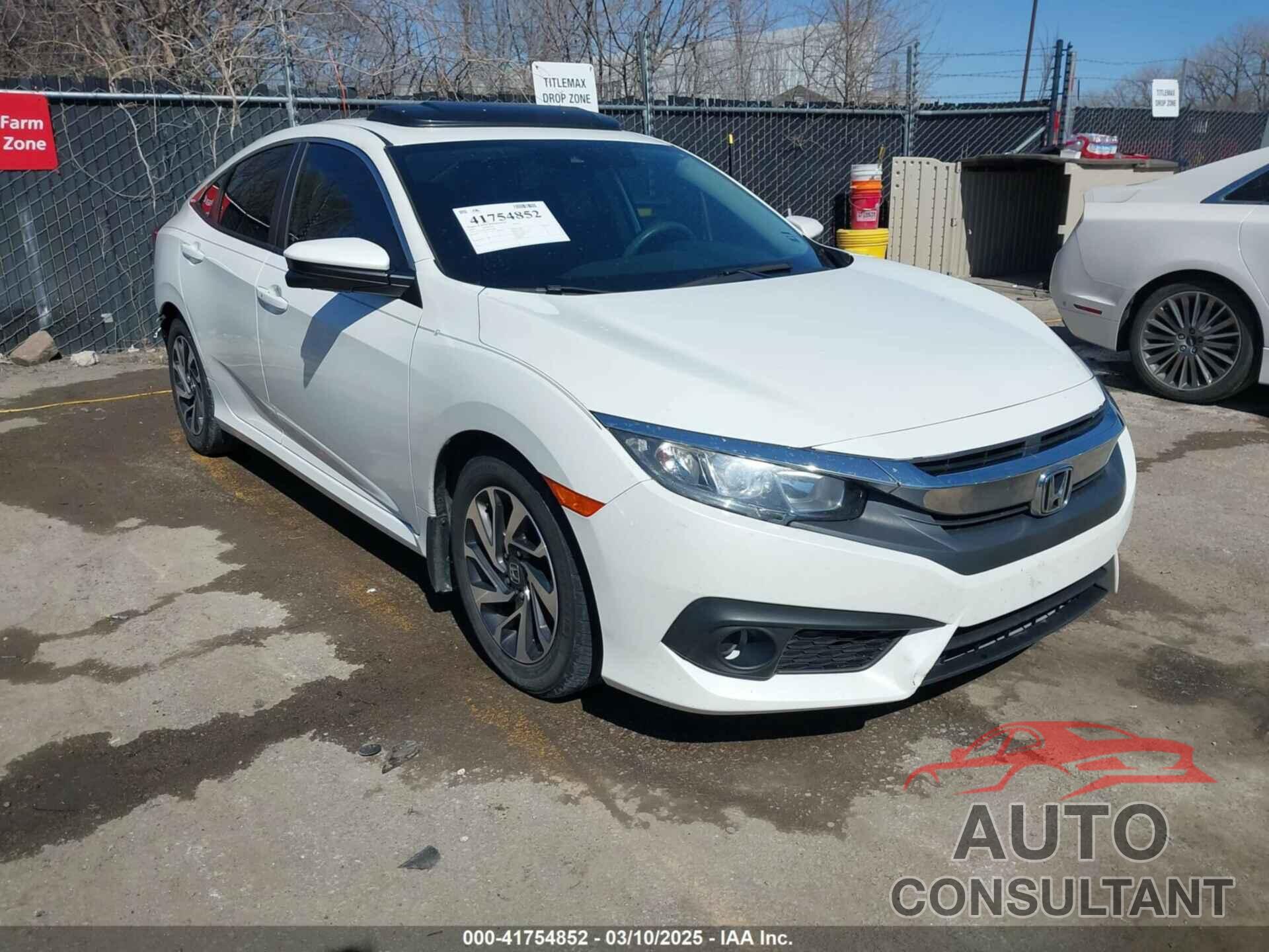 HONDA CIVIC 2017 - 19XFC2F81HE077148