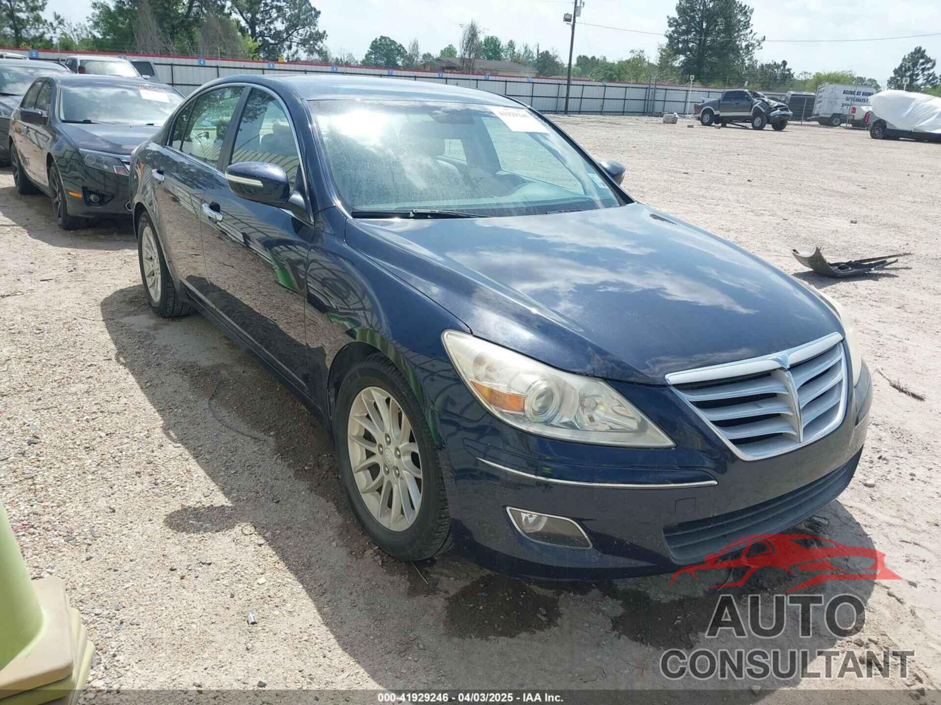 HYUNDAI GENESIS 2011 - KMHGC4DE5BU132990